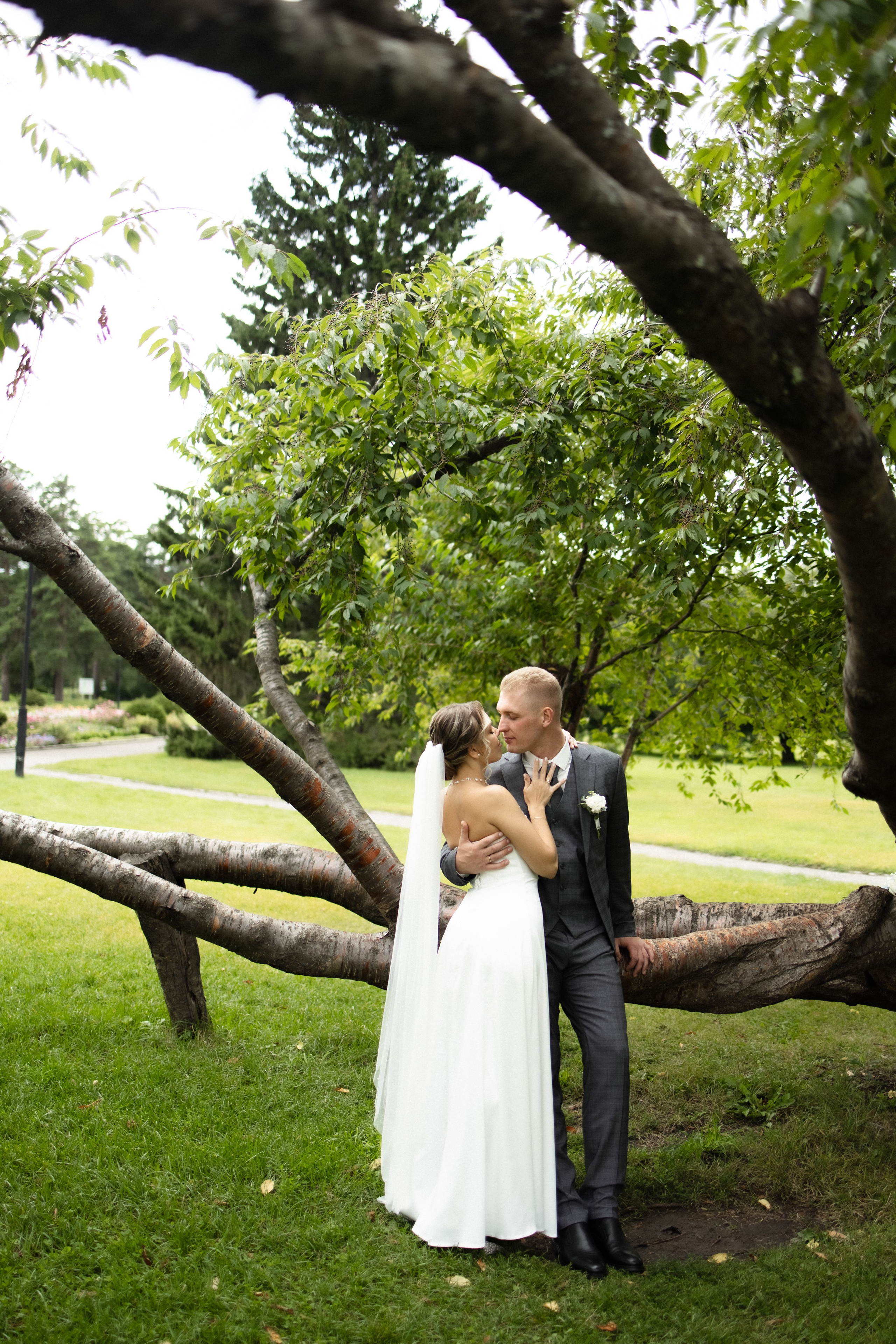 Свадебный фотограф в Новосибирске. Свадебный и портретный фотограф в Новосибирске Любовь Исакова