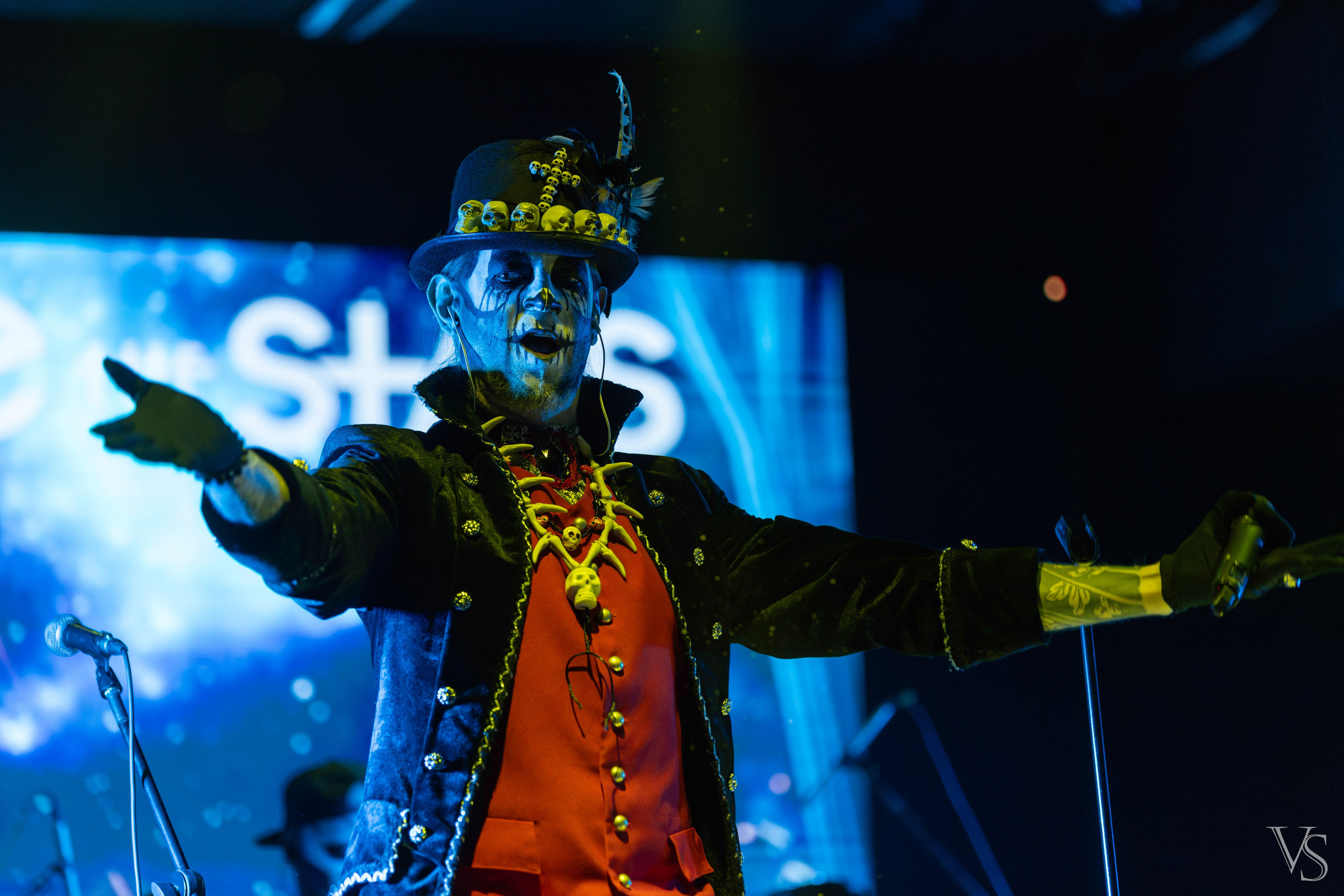 Above the stars. Проклятие Мамбо. Фотограф Виктор Степанов