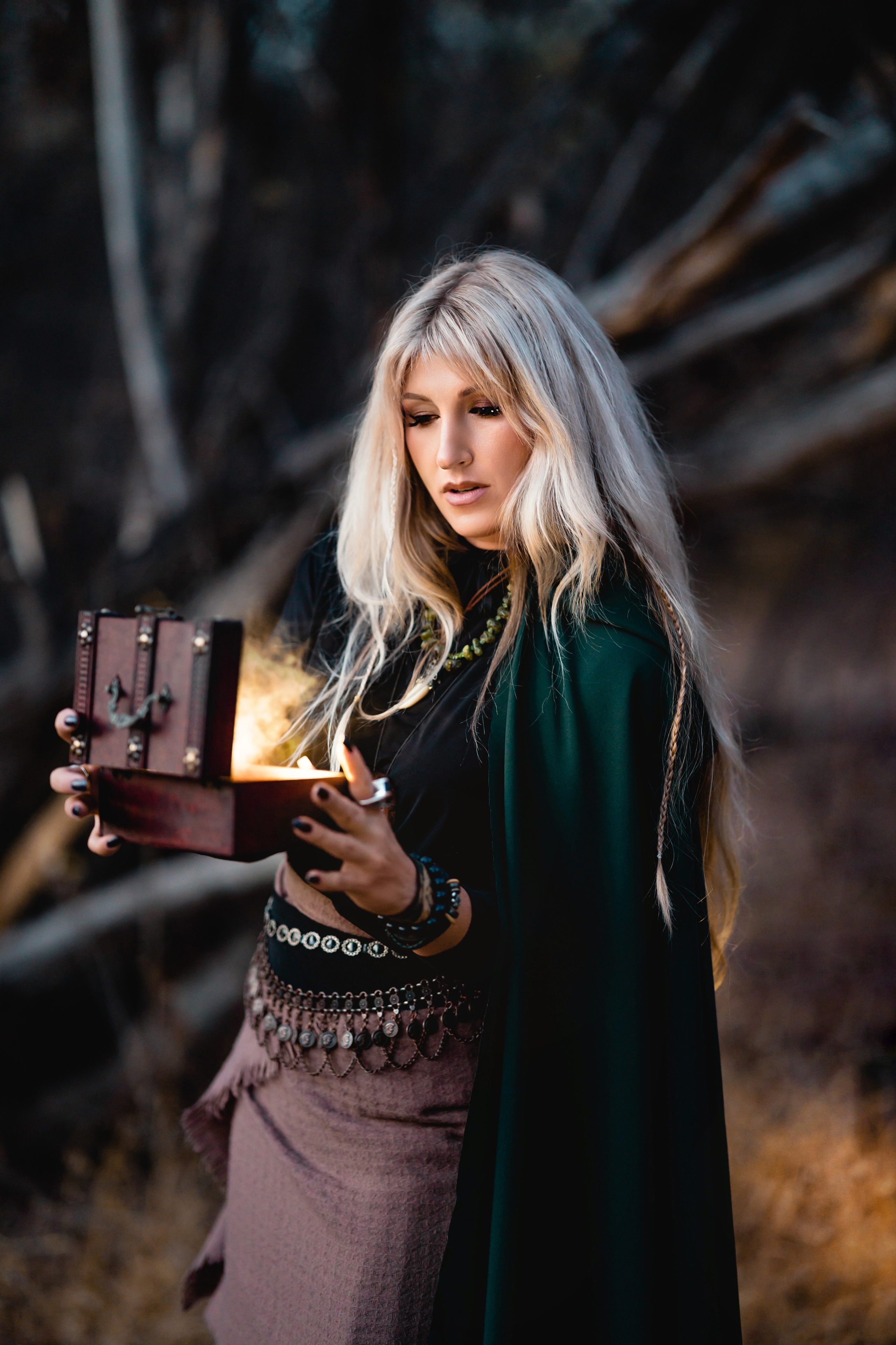 Ведьма в лесу. Фотограф Валентина Полунина