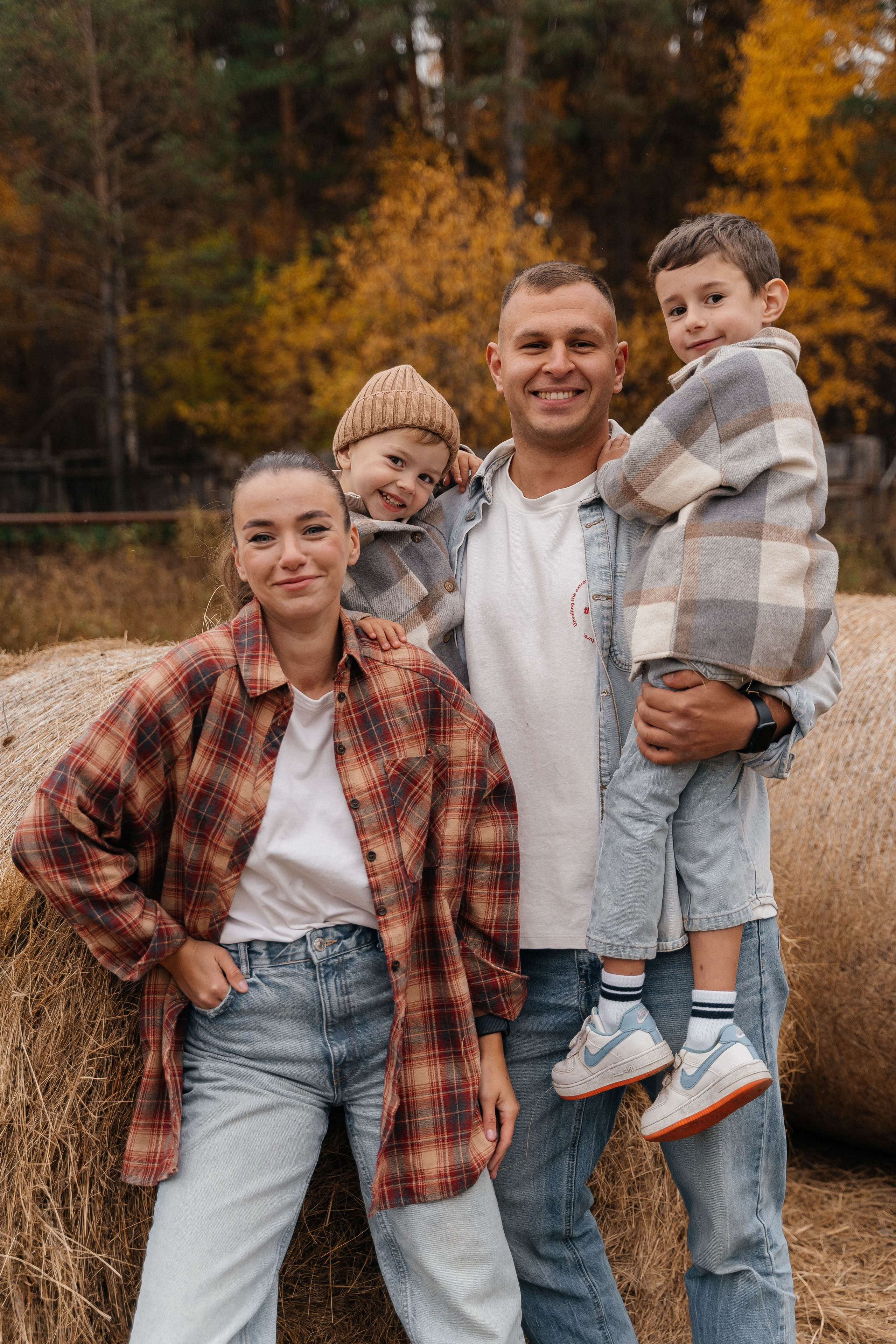 Никита, Аня, Лёва и Миша. Волик Мария