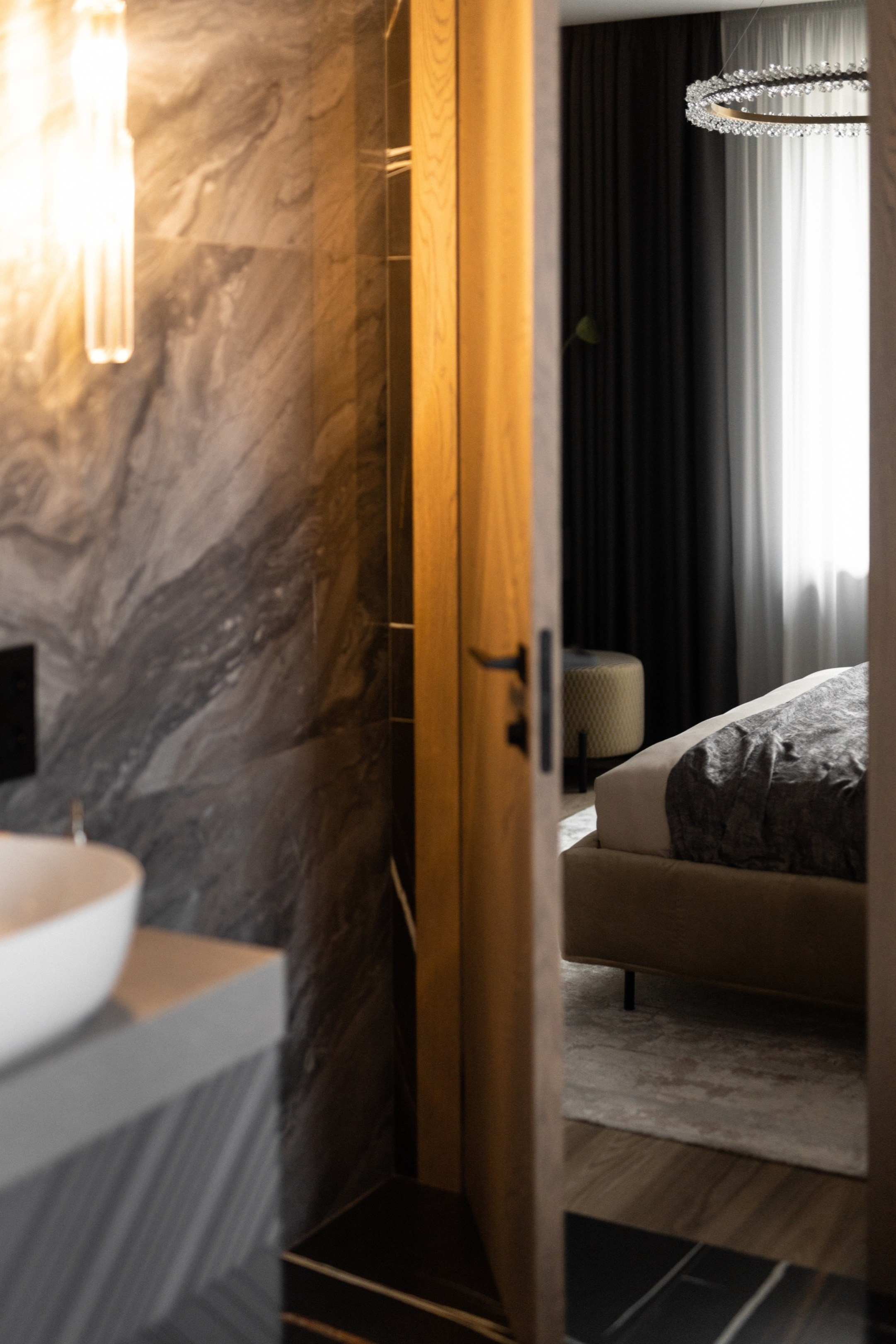 Интерьер мастер спальни 27 кв. м. | квартира Scandis Ozero. Дизайн интерьера квартир в Красноярске под ключ | Анна Поминова