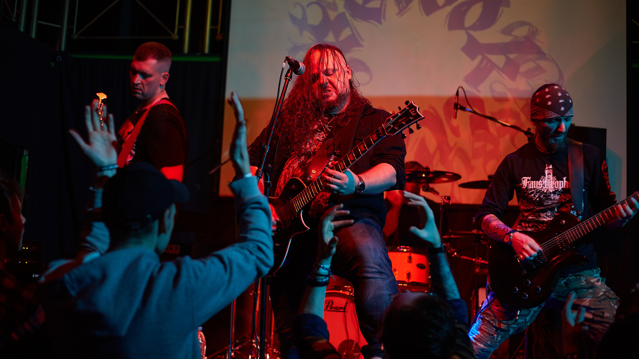 2023-11-03. Abysslooker