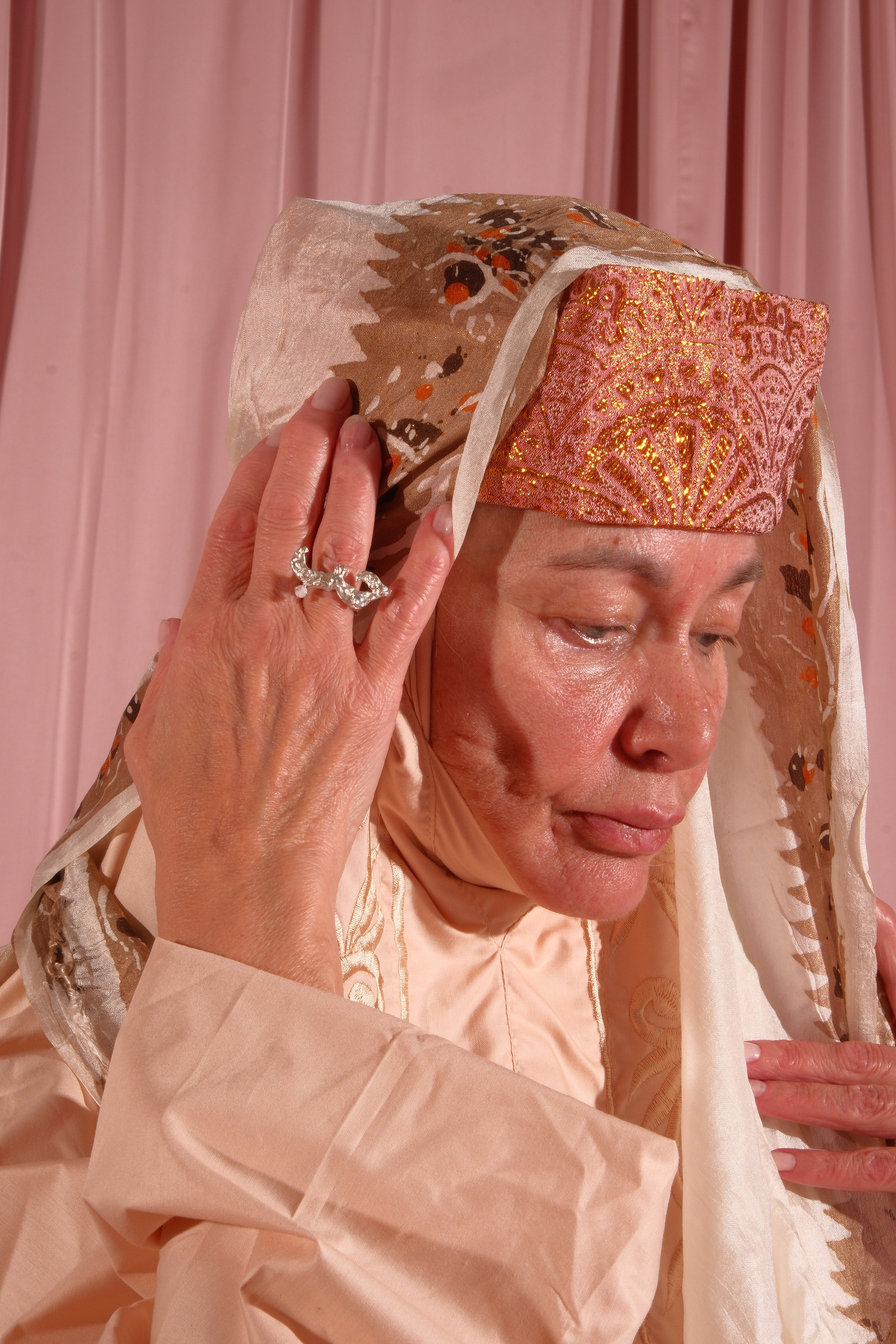 Brand: Thabbitqalbi. Имиджевая съемка для коллекции украшений, посвященным архивным фотографиям Дальнего Востока. VonContent