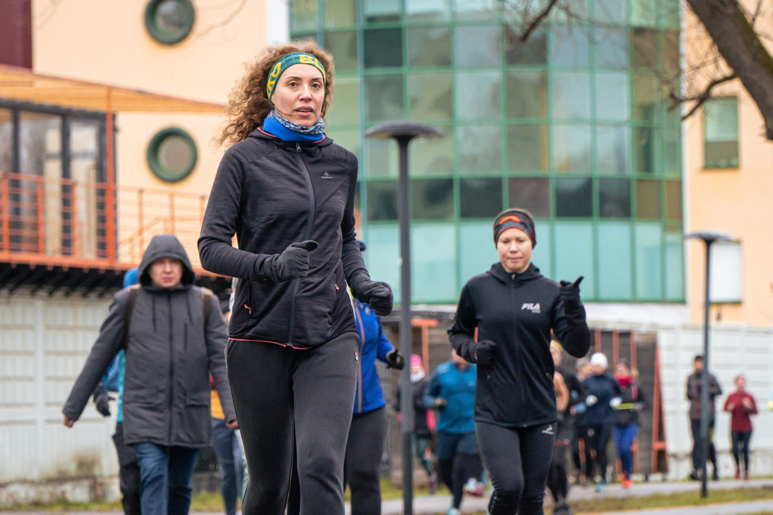 5 вёрст Реутов 16.11.2024. Роман Капилюшов. Бег. Фото. Видео. г. Люберцы