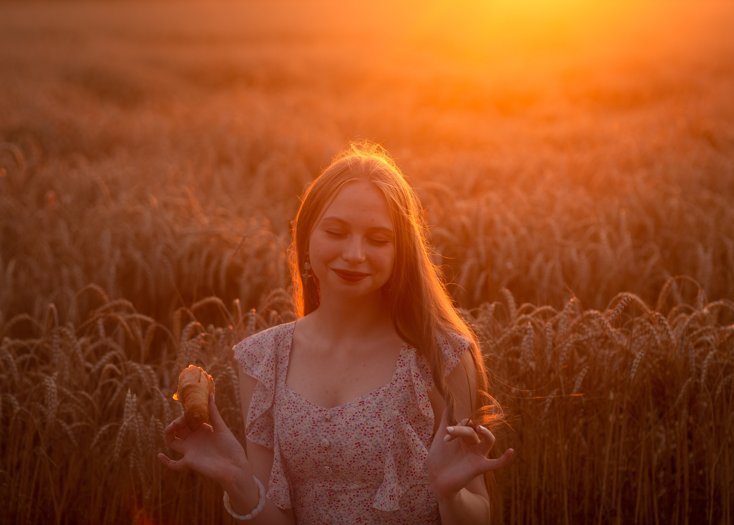 Закат в пшеничном поле. Фотограф в Приморско-Ахтарске Марьяна Чопко