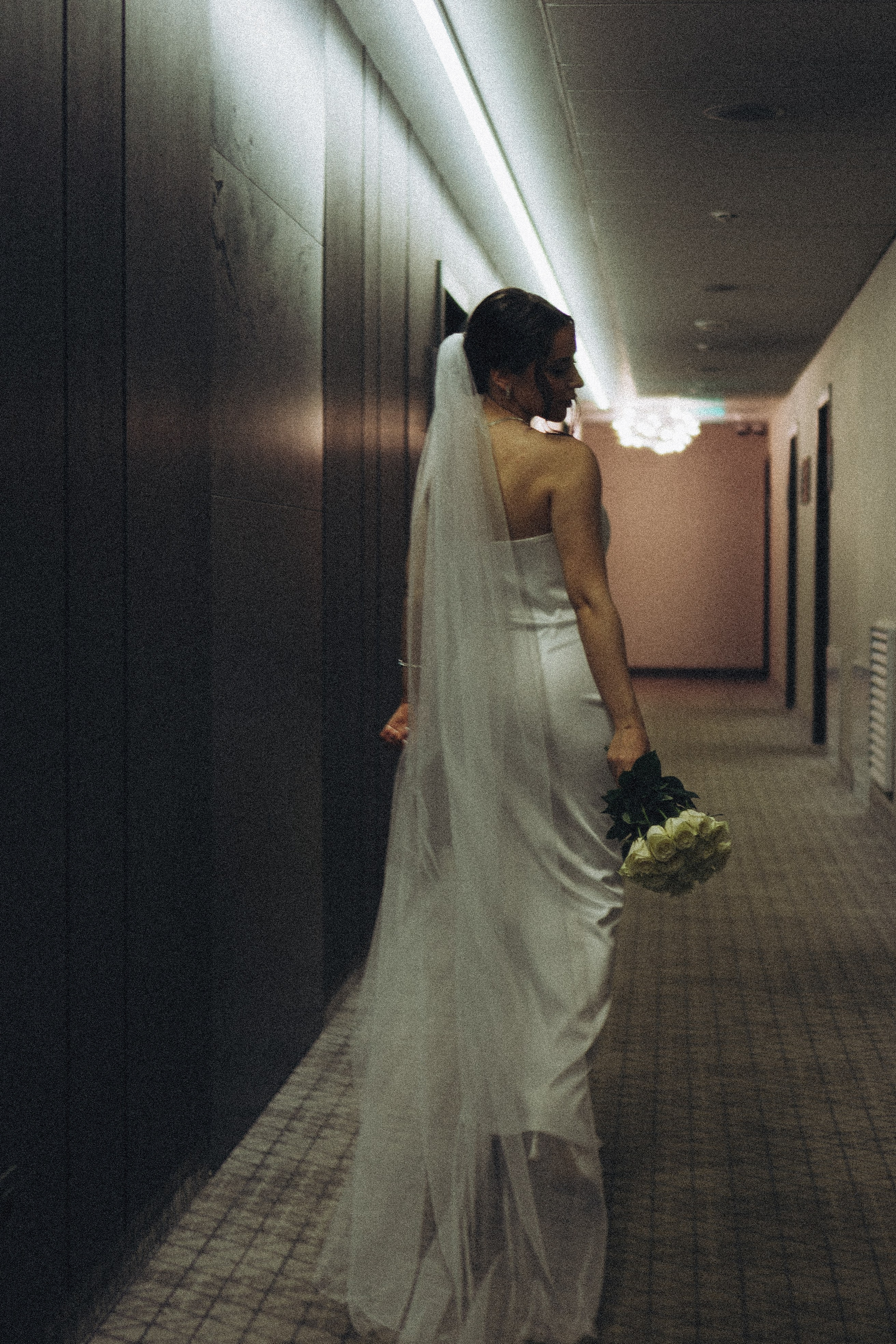 СВАДЕБНАЯ СЬЕМКА СБОРОВ ЖЕНИХА И НЕВЕСТЫ В ОТЕЛЕ И ТАКЖЕ ФОТОСЕССИИЯ В ОТЕЛЕЕ МЕГАПОЛИС БРЯНСК. Профессиональный фотограф, Санкт-Петербург — Виктория Богомолова