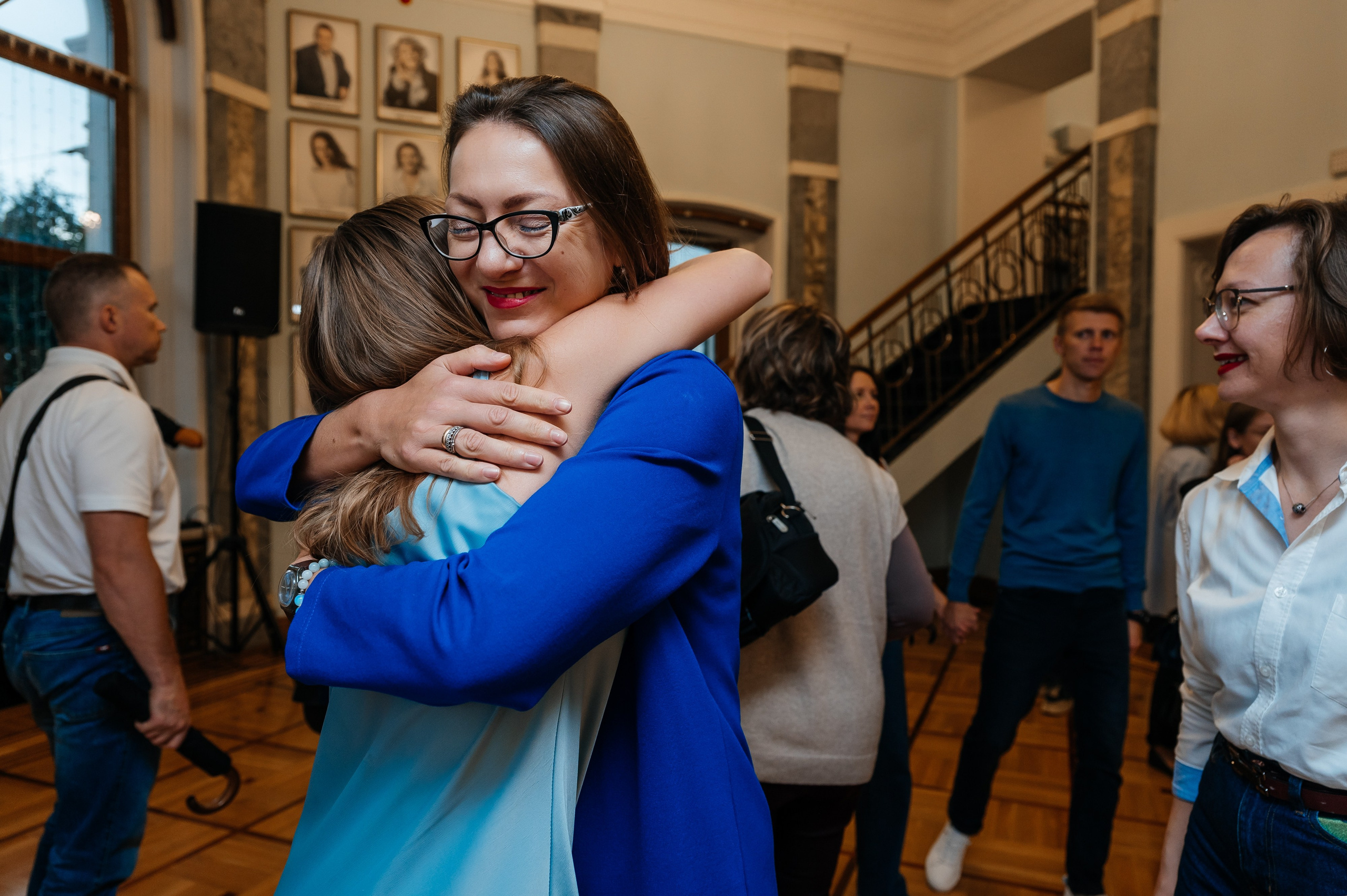 Открытие выставки Кати Васильевой в Молодежном театре. Wedding and family photographer USA