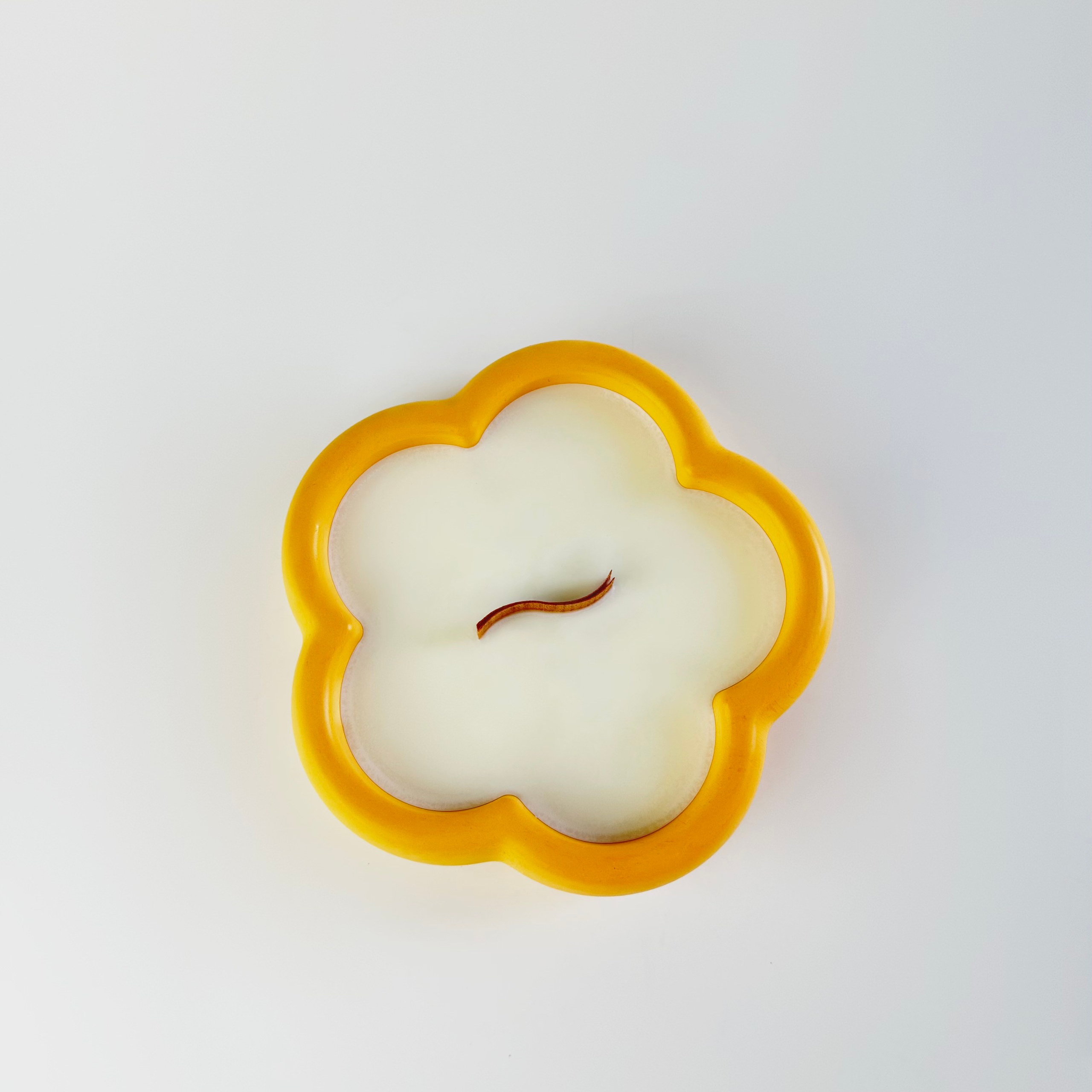 свеча цветок