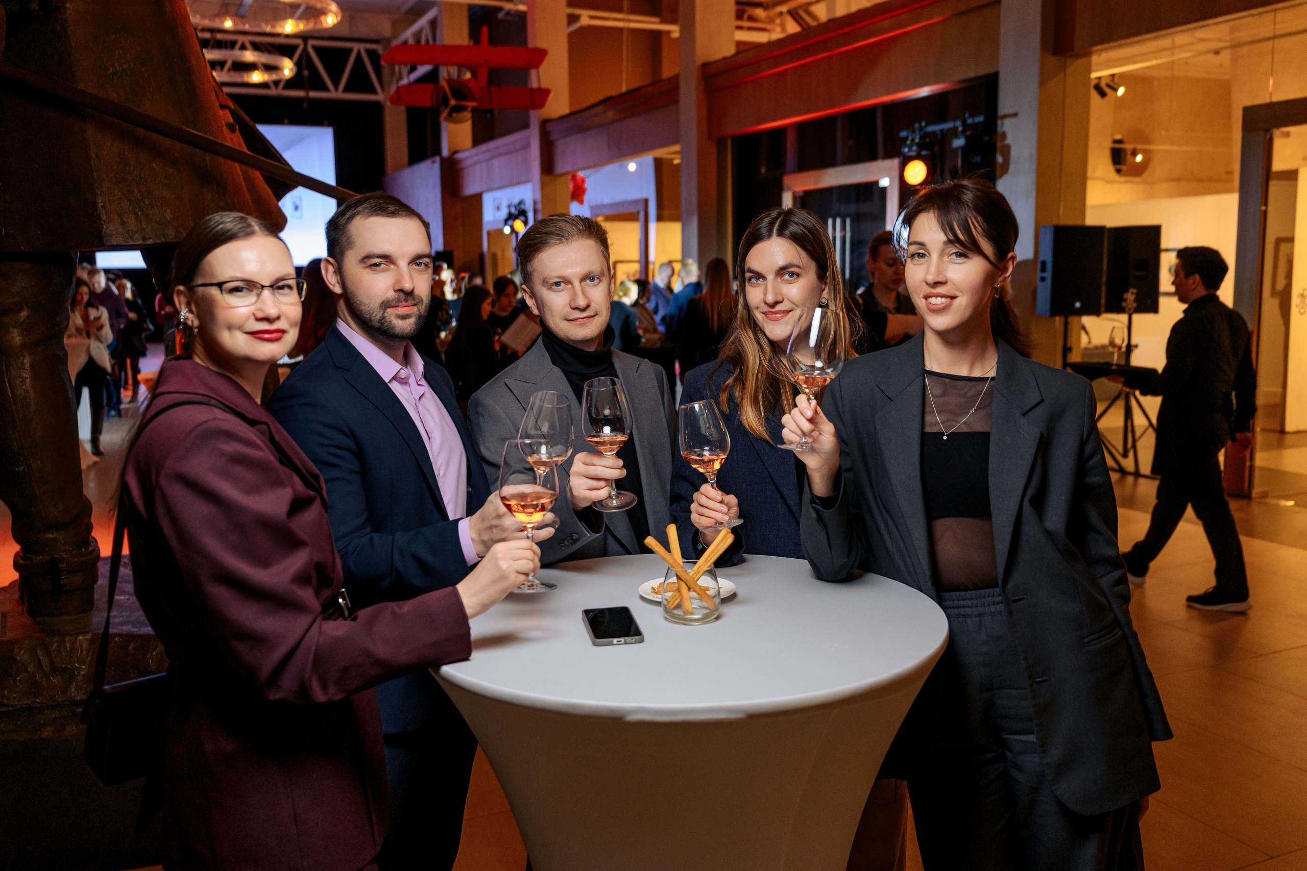 SIMPLE PRIVE. Максим Комаров — Профессиональный фотограф