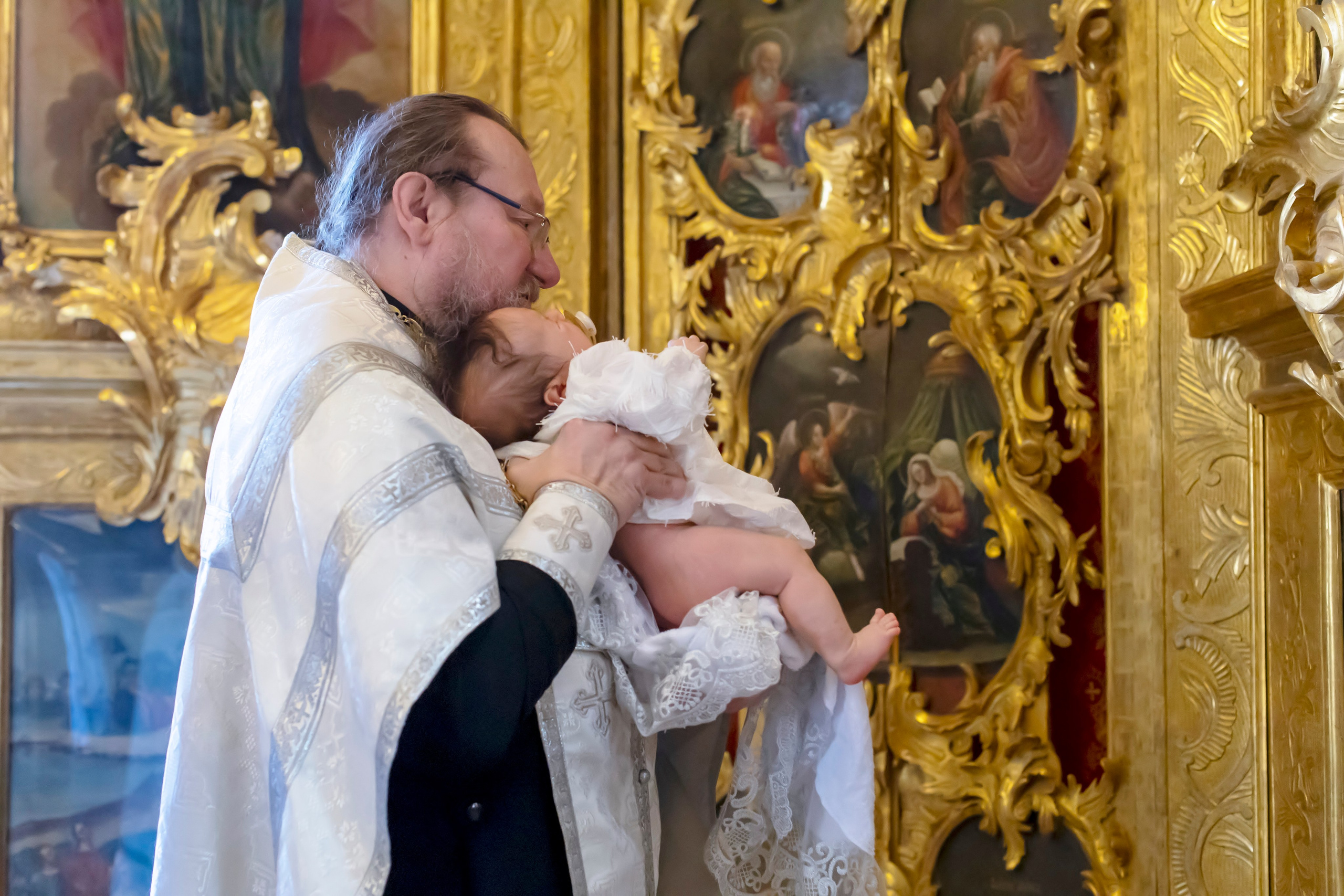 Крещение Елизаветы в Храме Климента Папы Римского. Свадебный и семейный фотограф в Москве Ирина Гончарова