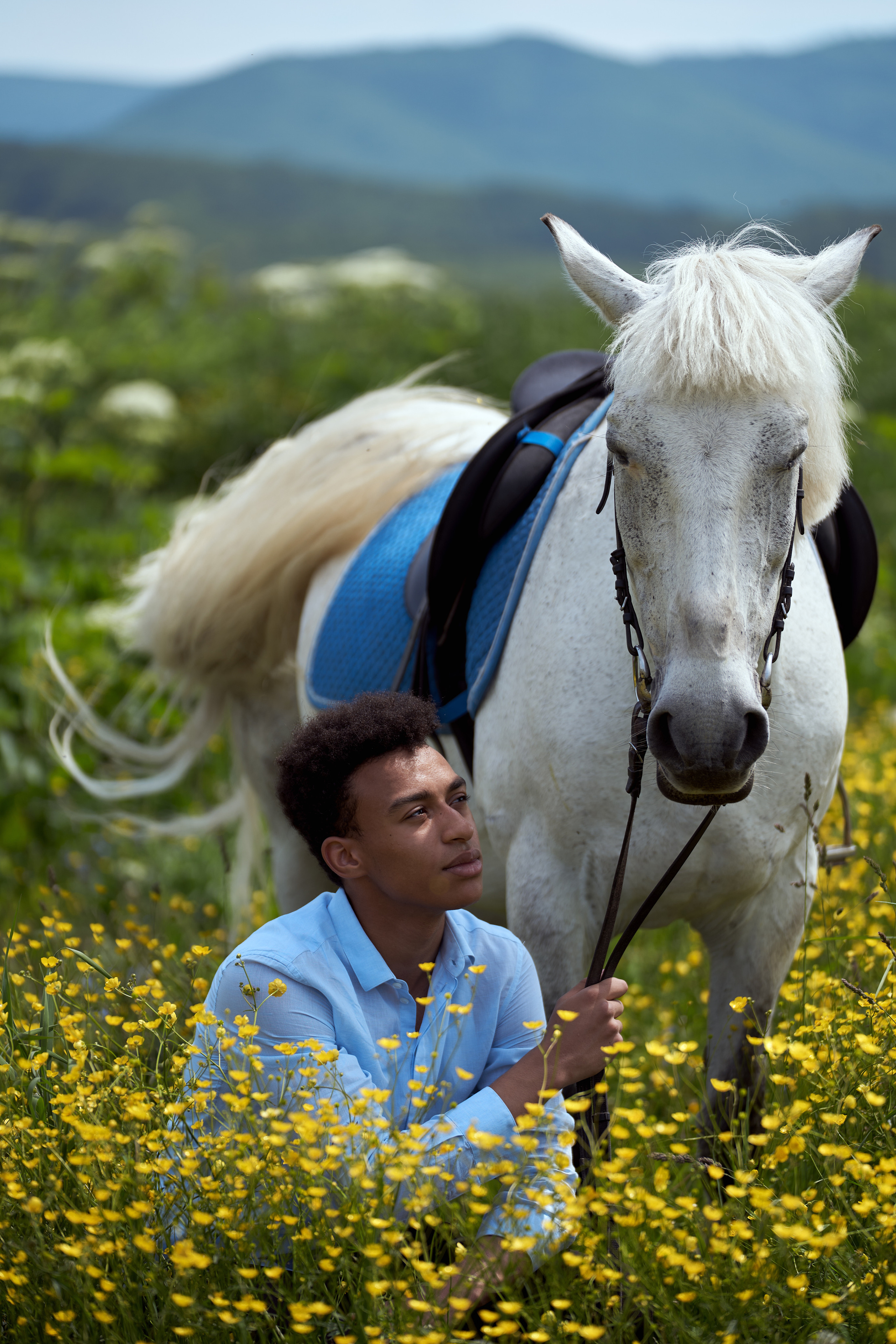 Field and outdoor photoshoot. Norman Wells photographer Ekaterina Konovalenko