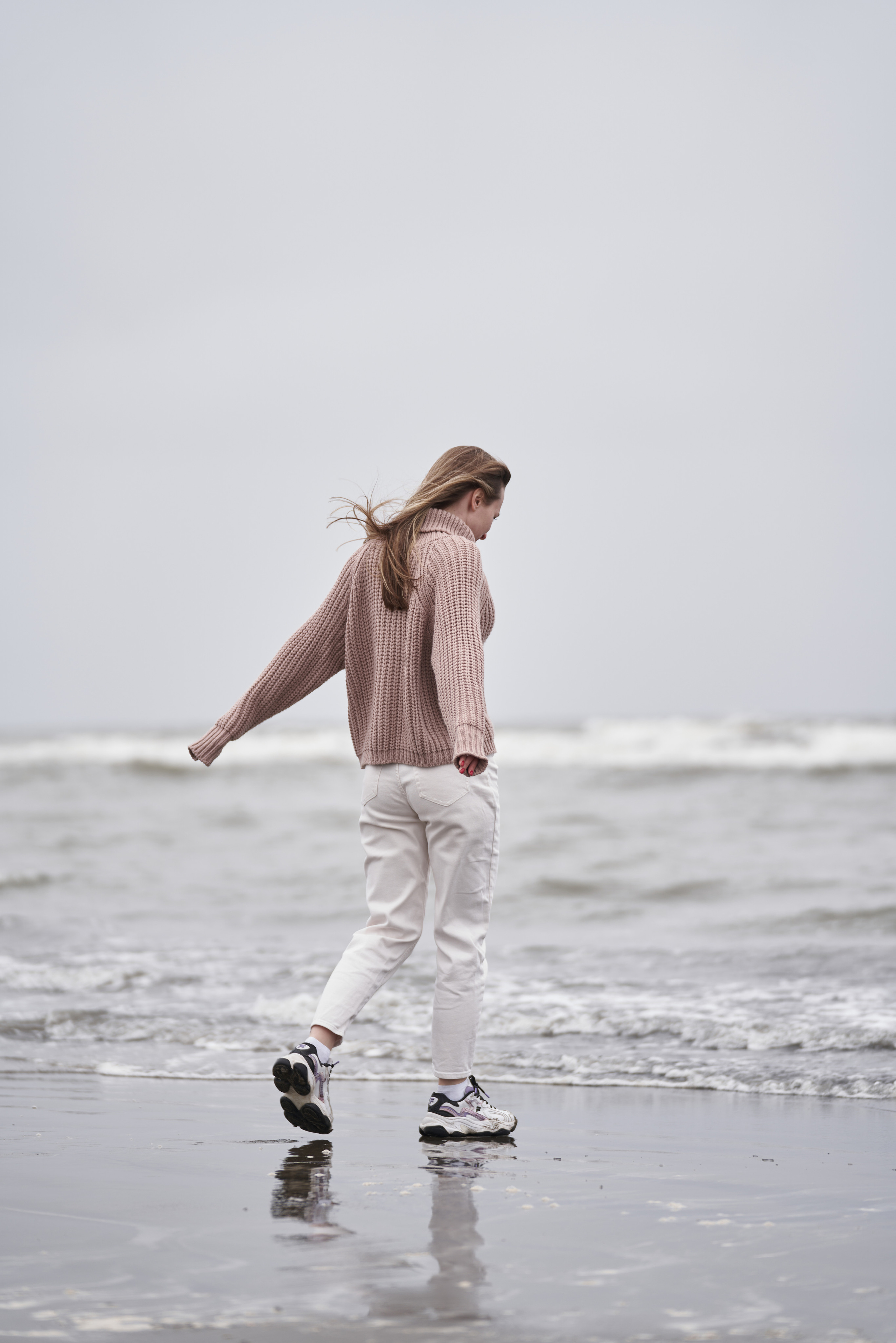 Field and outdoor photoshoot. Norman Wells photographer Ekaterina Konovalenko