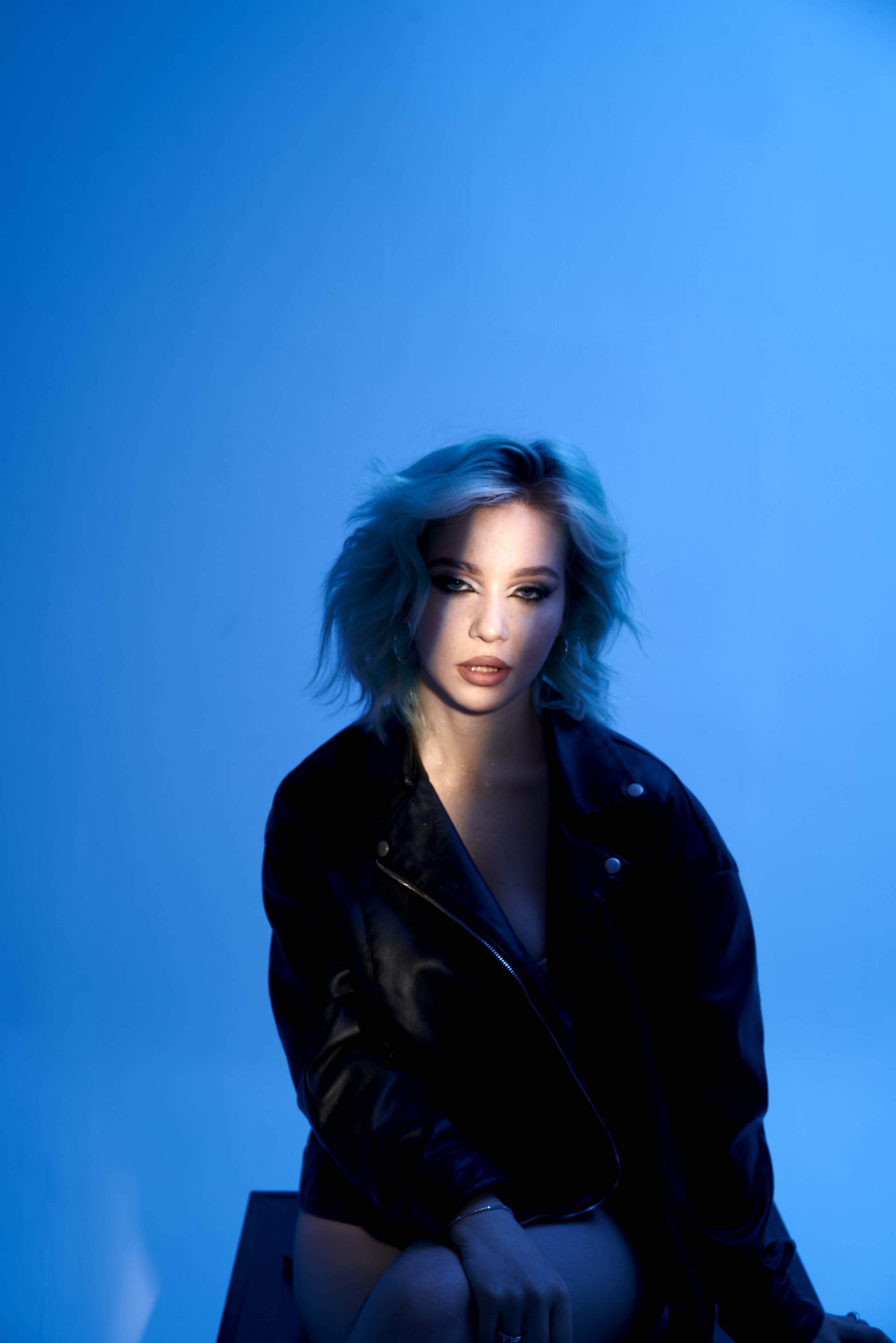 Portrait, woman, model photoshoot. Norman Wells photographer Ekaterina Konovalenko