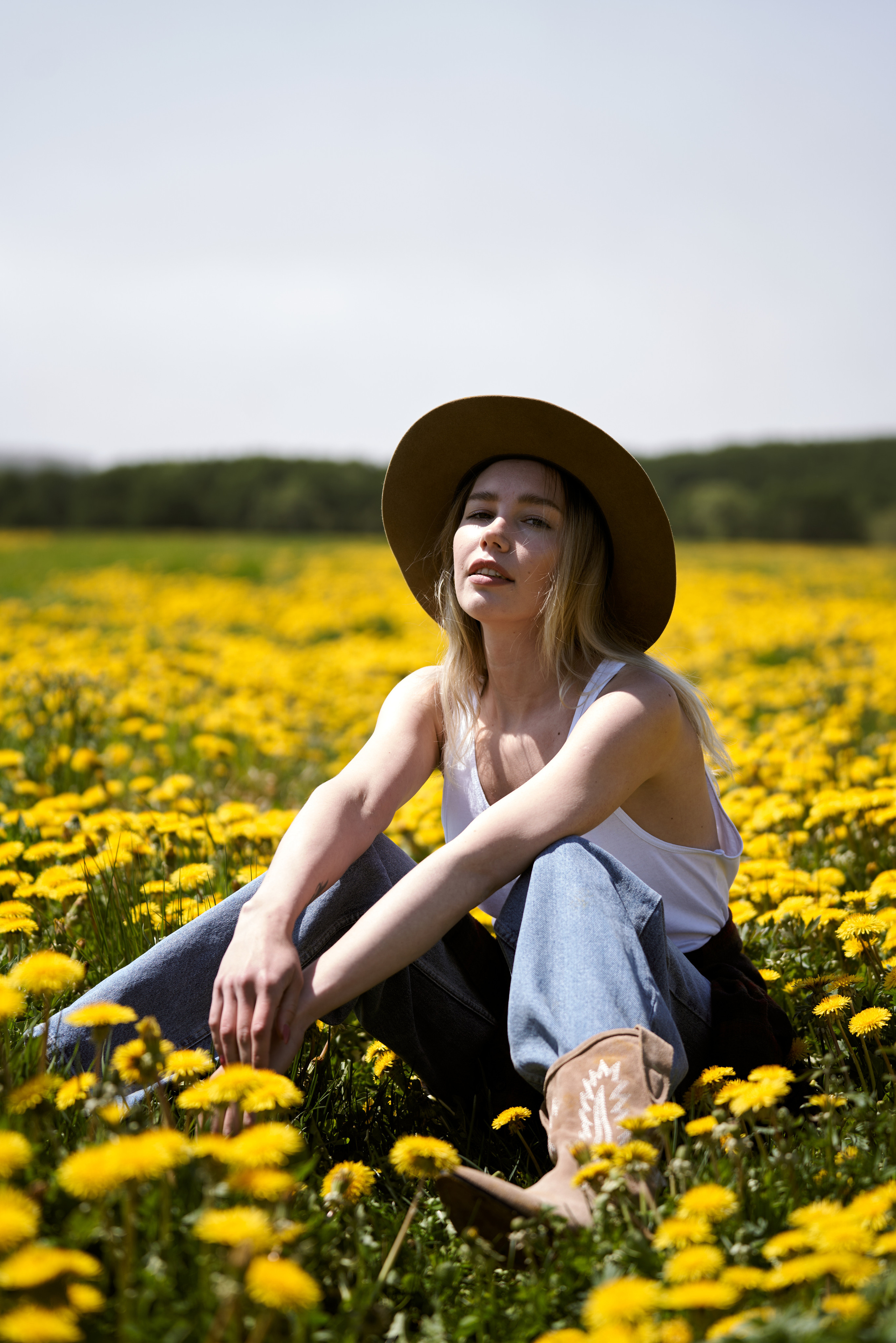 Field and outdoor photoshoot. Norman Wells photographer Ekaterina Konovalenko