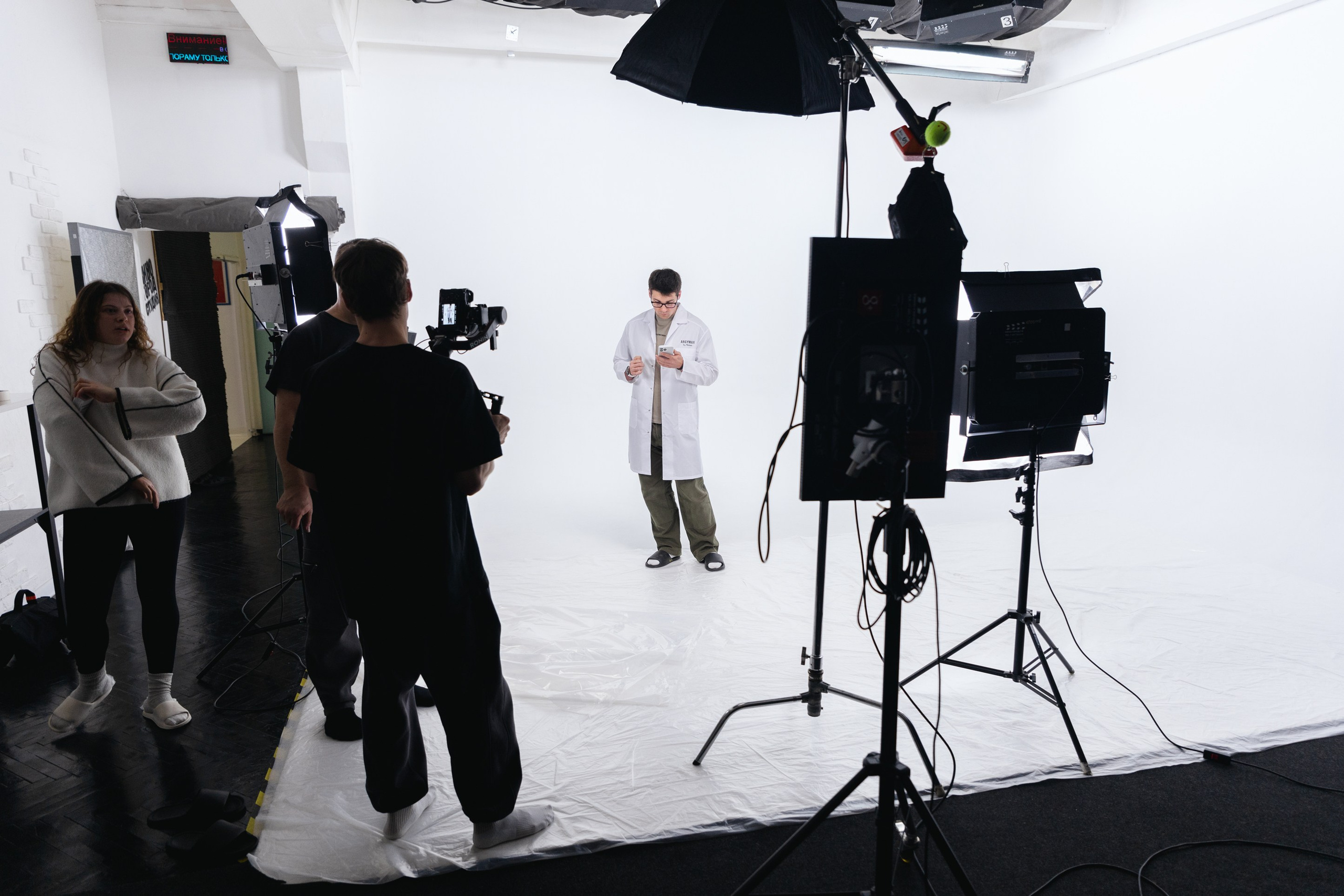 Бэкстейдж съемки Argymax. Фотограф Иван Косарев