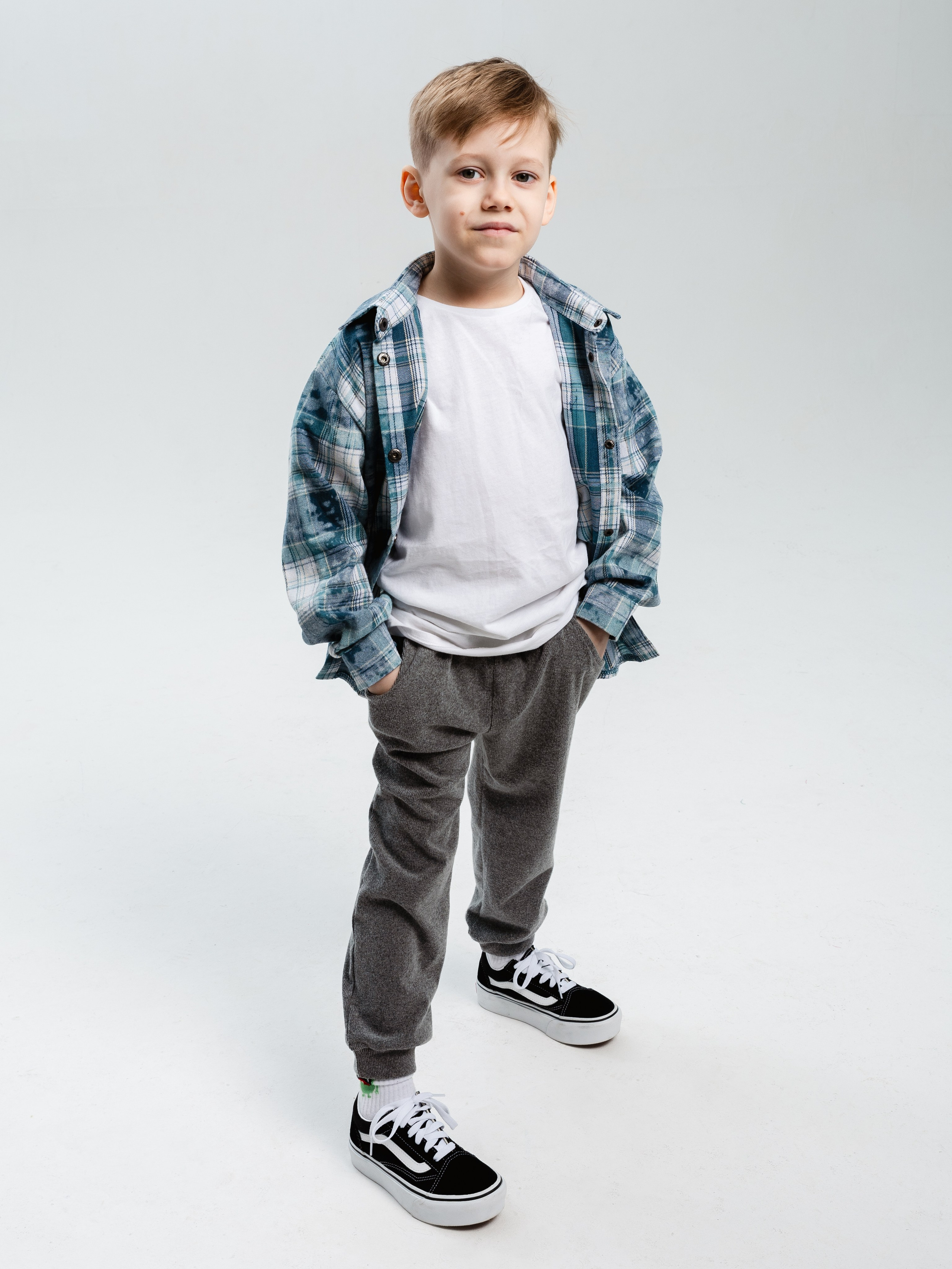 Tiny Bestie костюмы. Фотограф Иван Косарев