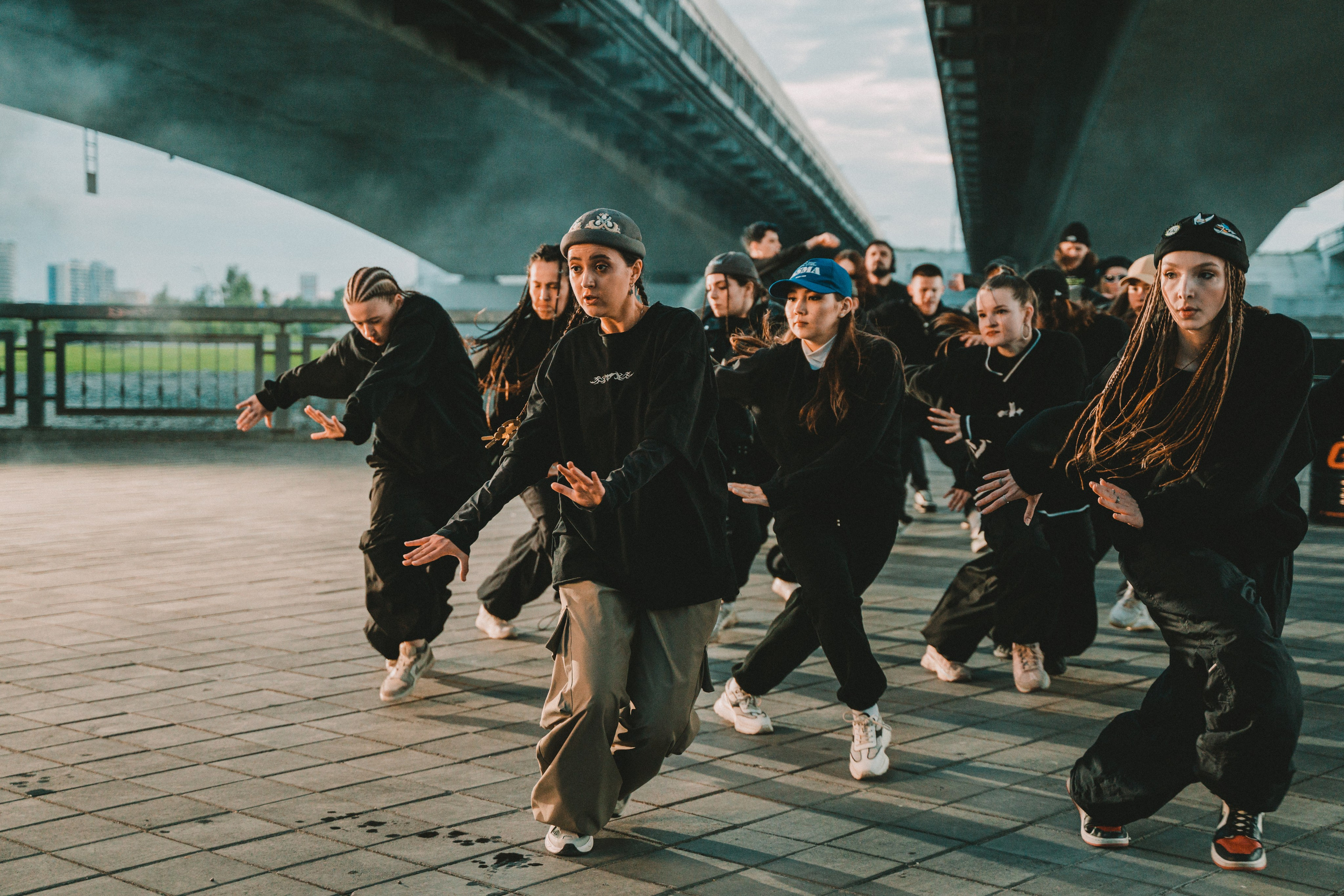 Бэкстейдж съемок клипа «Шулай». Главная