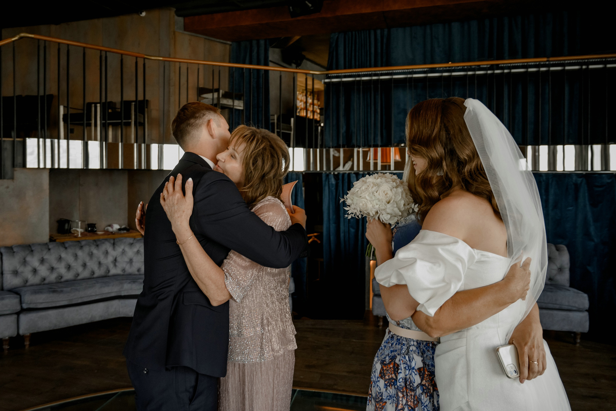 Фотограф в ЗАГС в ресторане Birds башня Око Москва-Сити. Свадебный и семейный фотограф в Москве Светлана Зоткина