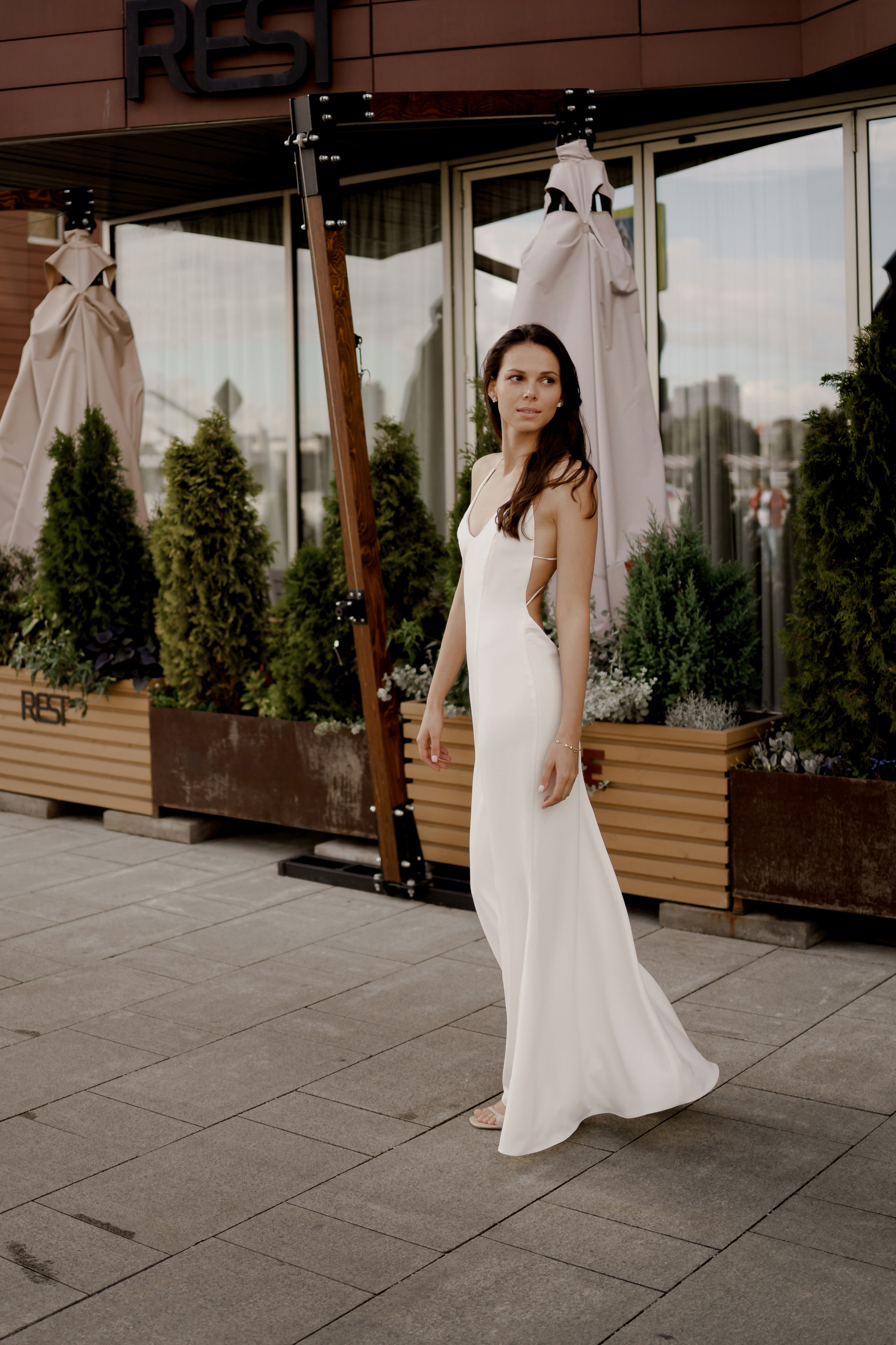 Свадебная прогулка в центре Москвы. Свадебный и семейный фотограф в Москве Светлана Зоткина