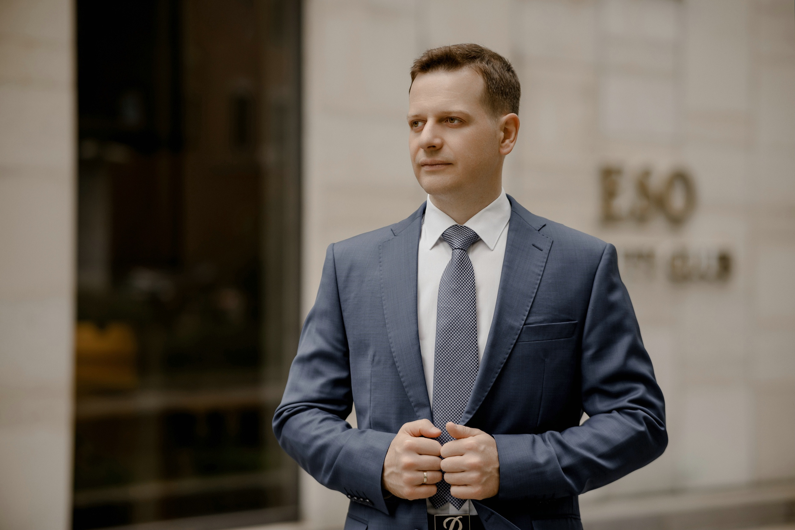 Свадебная прогулка в центре Москвы. Свадебный и семейный фотограф в Москве Светлана Зоткина