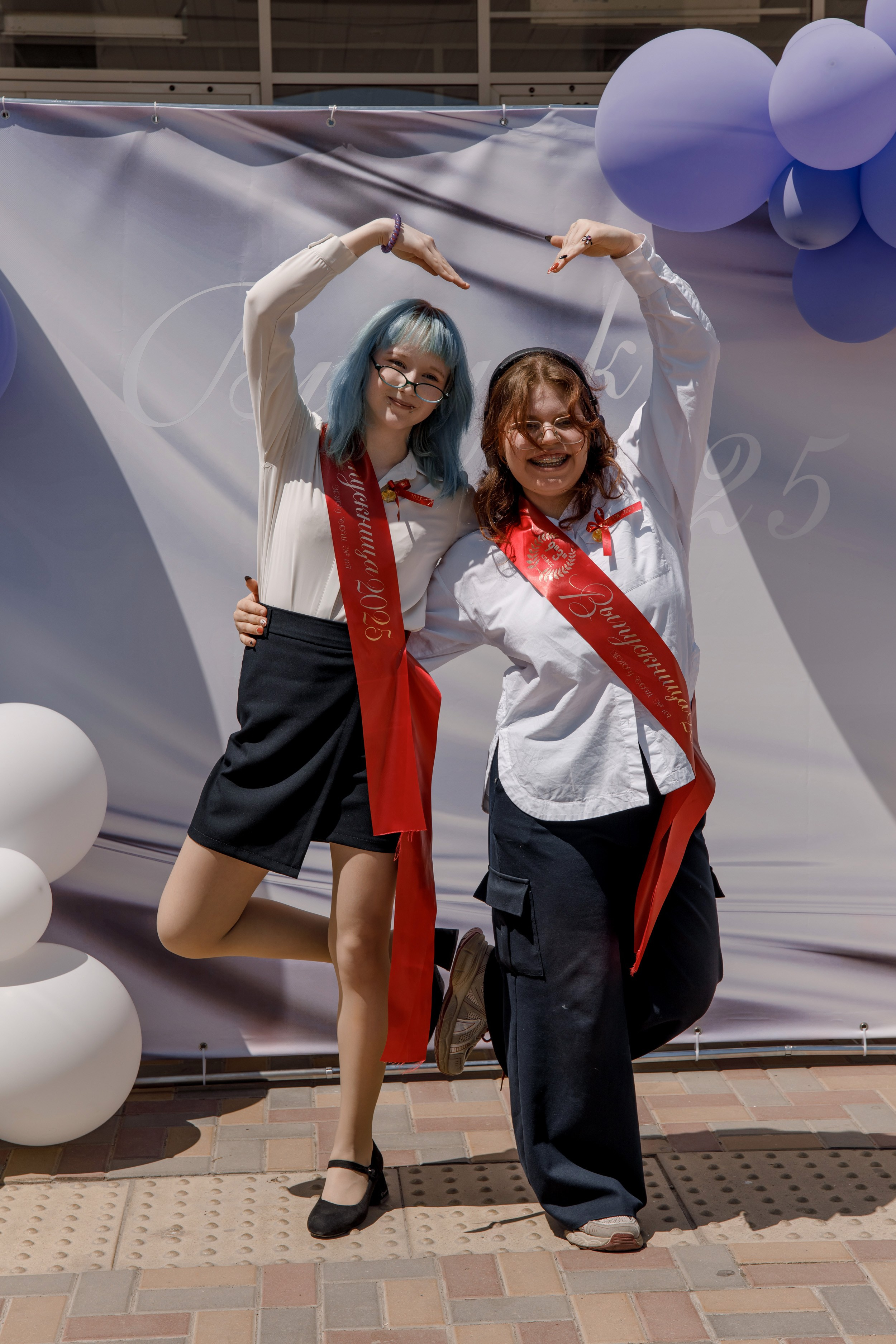 Школа 107 г. Краснодар. Выпускные альбомы в Краснодарском крае