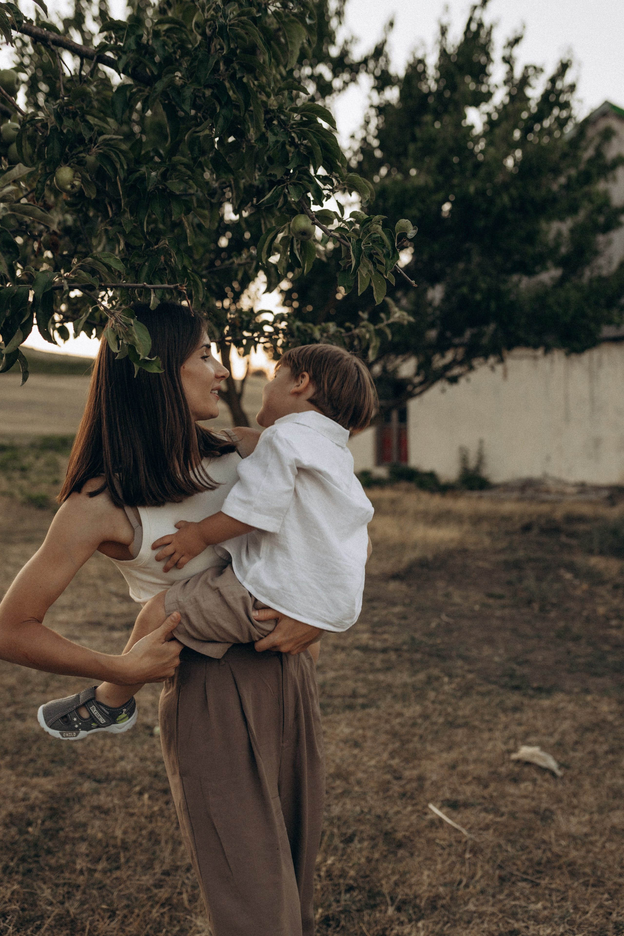 Миша Таня и Лев на ферме. Семейный фотограф в Новороссийске и Анапе Александра Яковлева