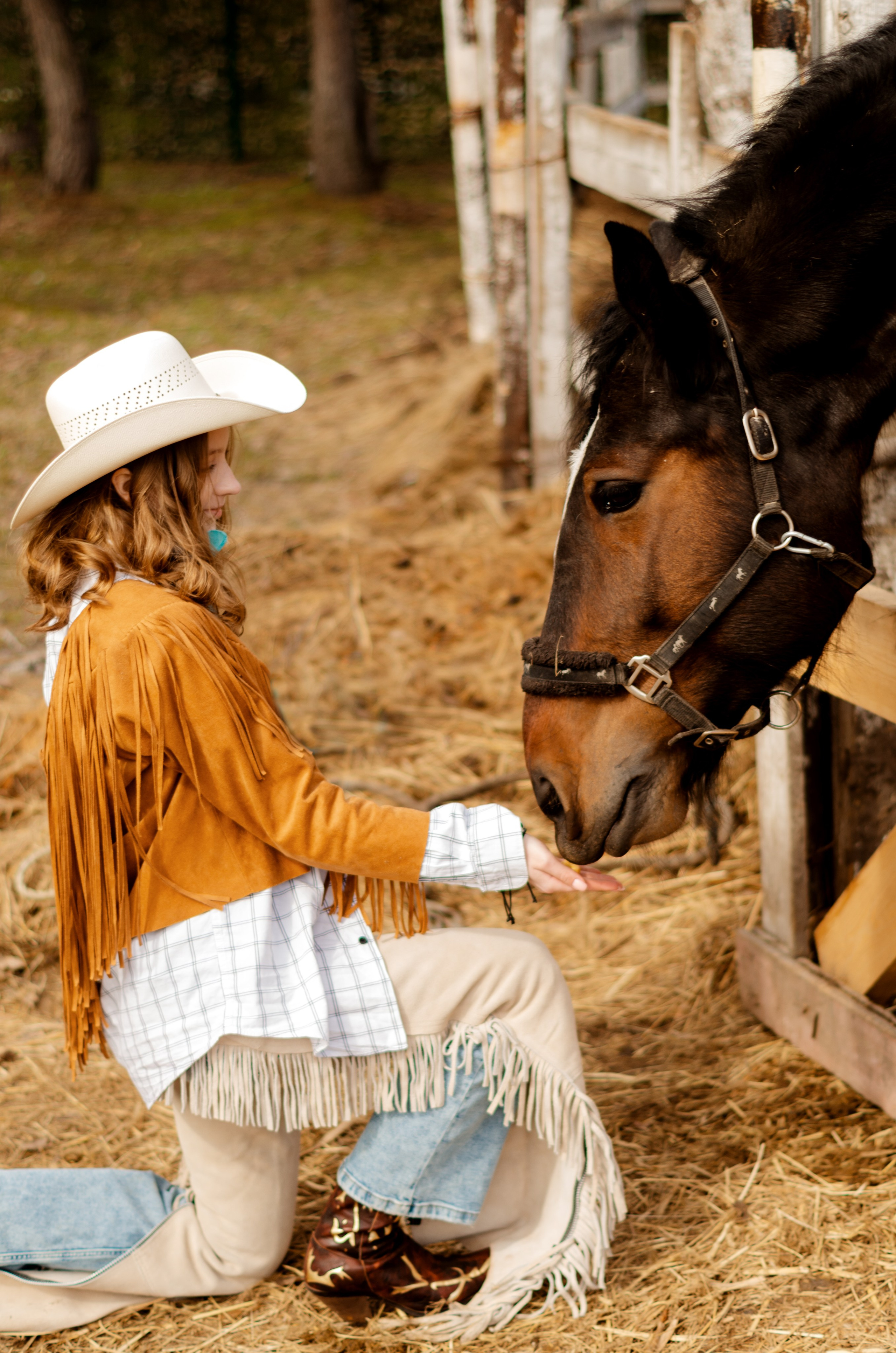Ковбойская девчонка. Фотограф Марина Доглядная Челябинск фотосессии с лошадьми, мотоциклами