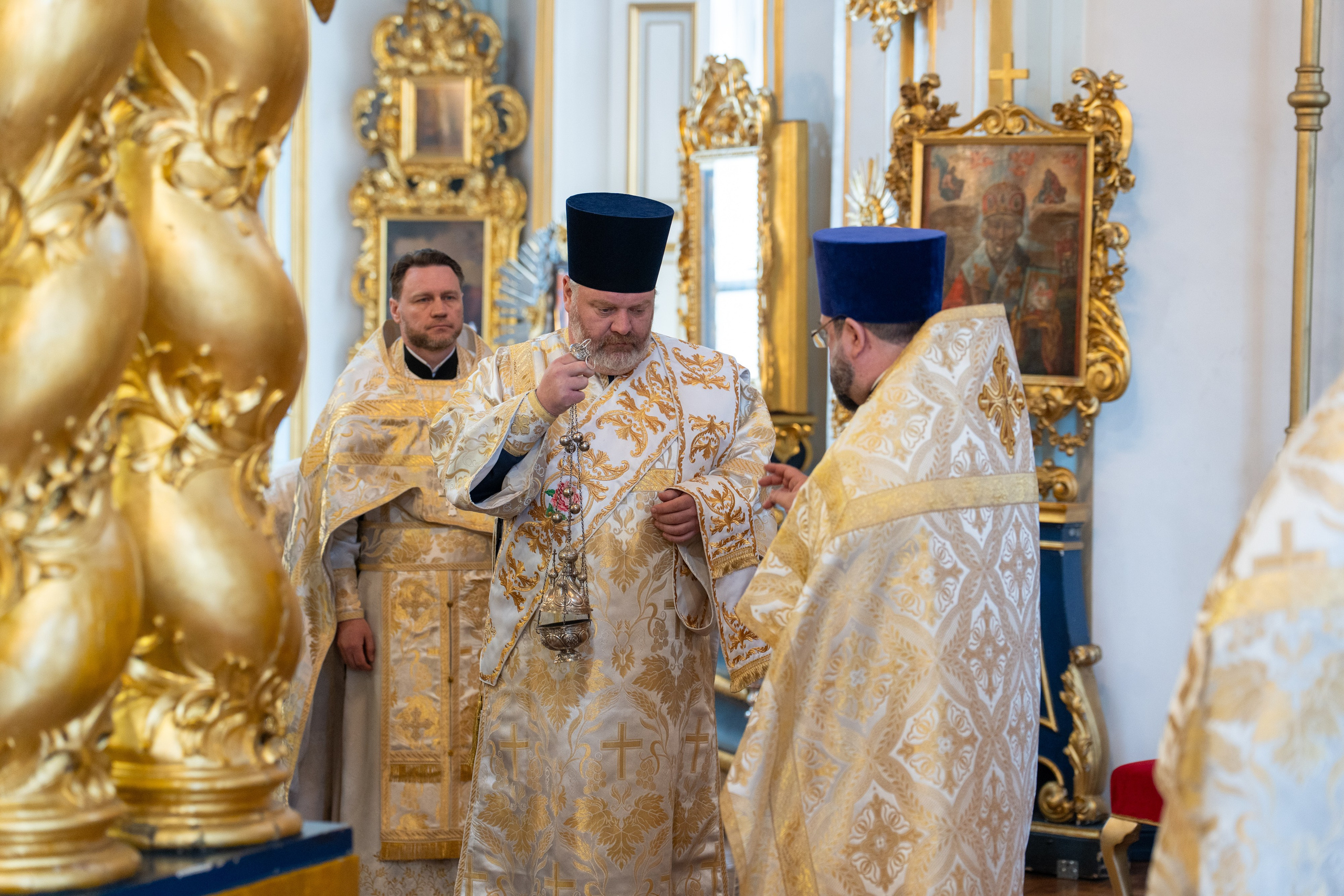 Неделя 7-я по Пасхе. Святых 318 богоносных отцов 1-го Вселенского Собора. Попразднство Вознесения. Равноапп. Мефодия и Кирилла. НИКОЛО-БОГОЯВЛЕНСКИЙ МОРСКОЙ СОБОР