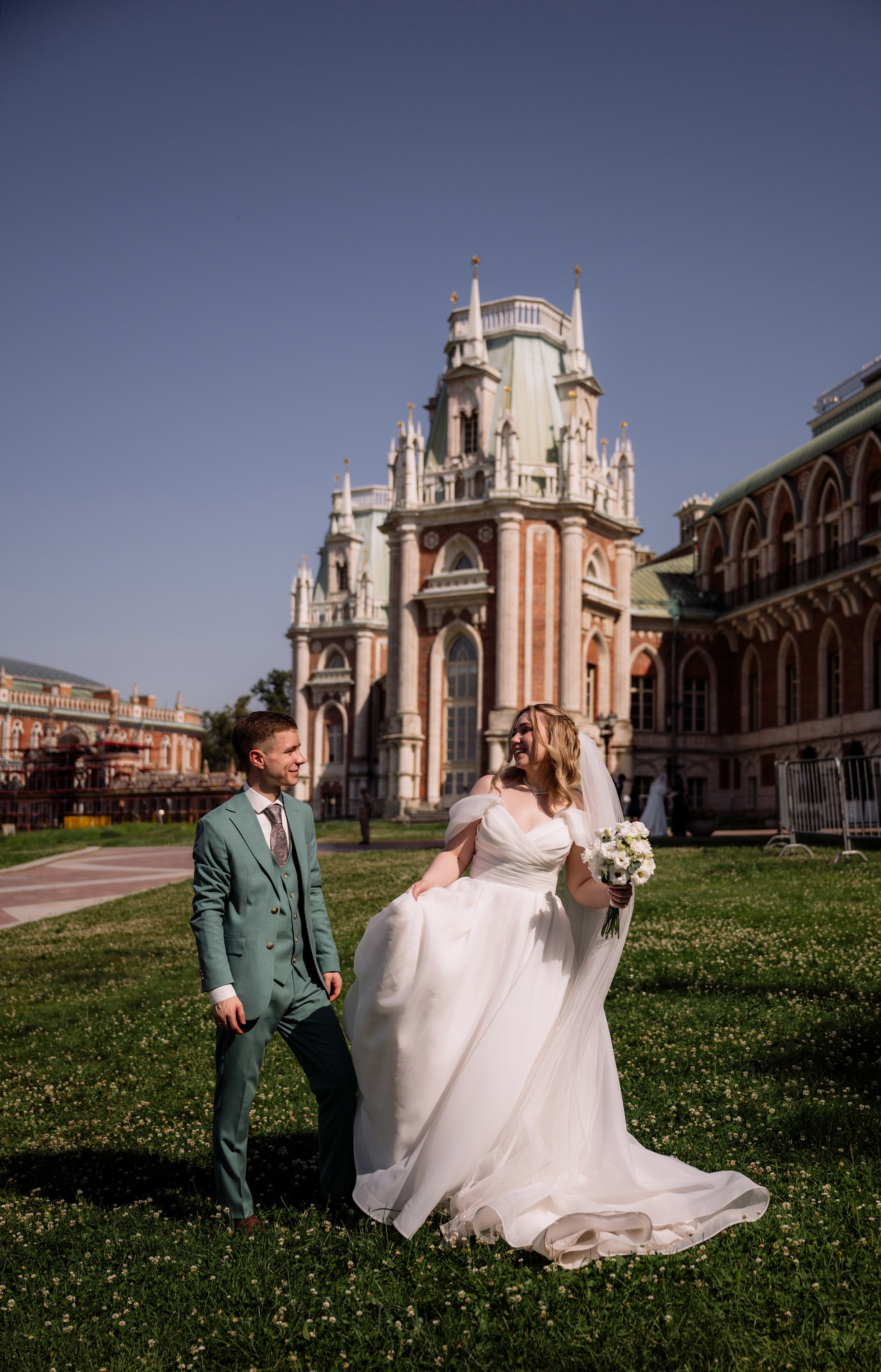 Свадебная прогулка в Царицино. Фотограф в Москве Алёна Степутенко