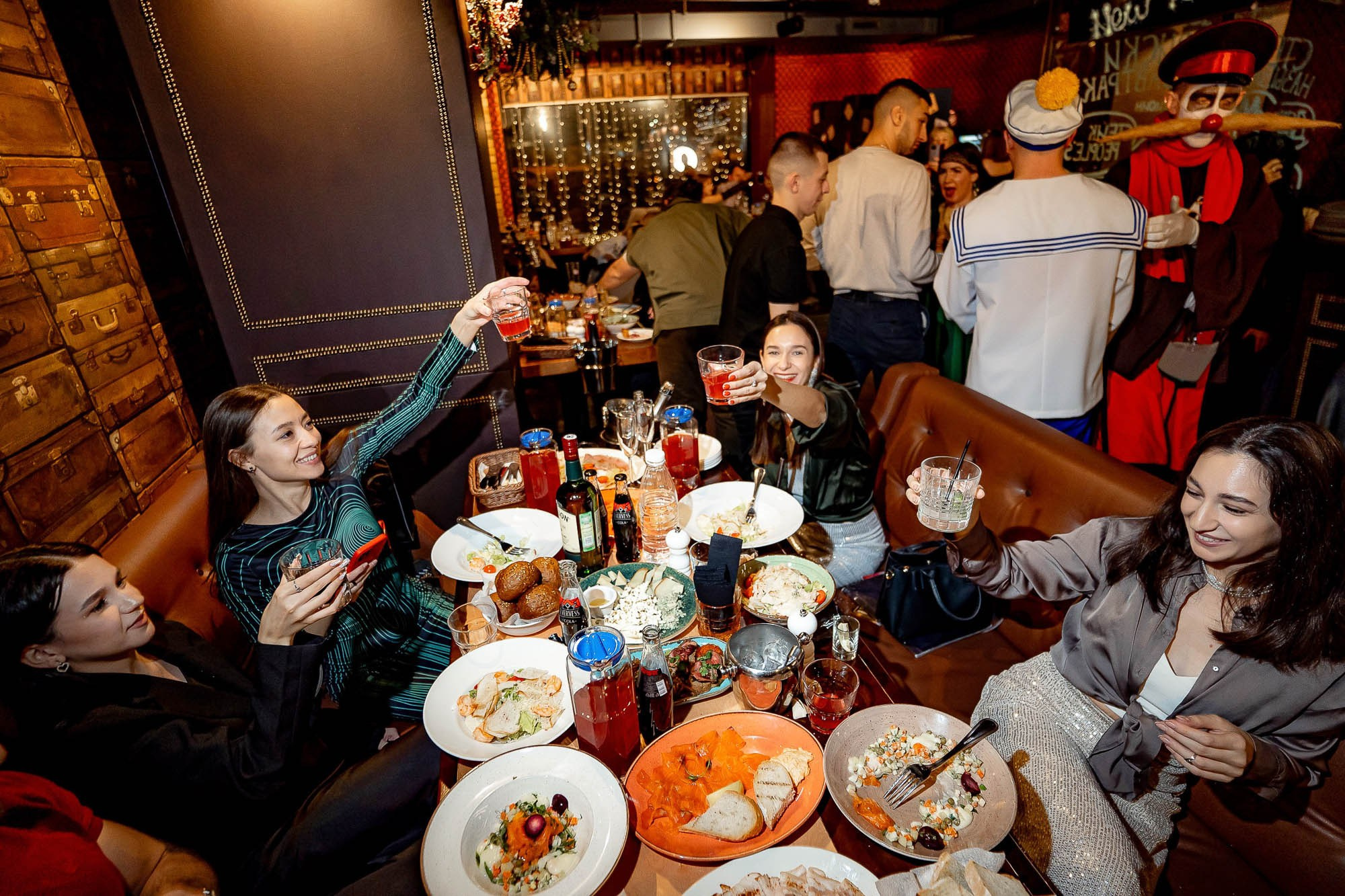 Новый год 2024 в Peoples. Сергей Кошкин. Репортажная и ивент-фотография в Сургуте