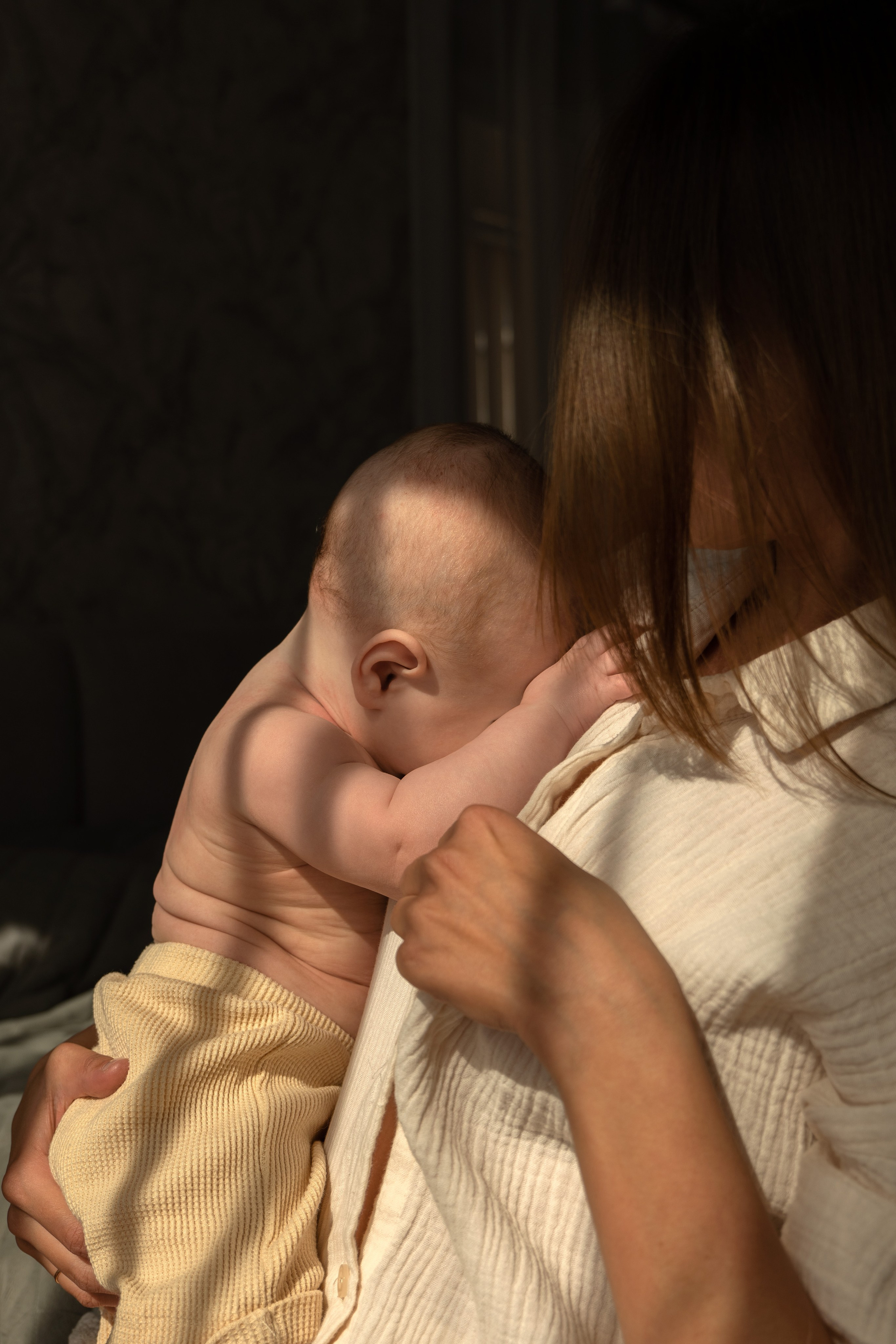 Мама и малыш (5 месяцев). Фотограф видеограф Ольга Василевская