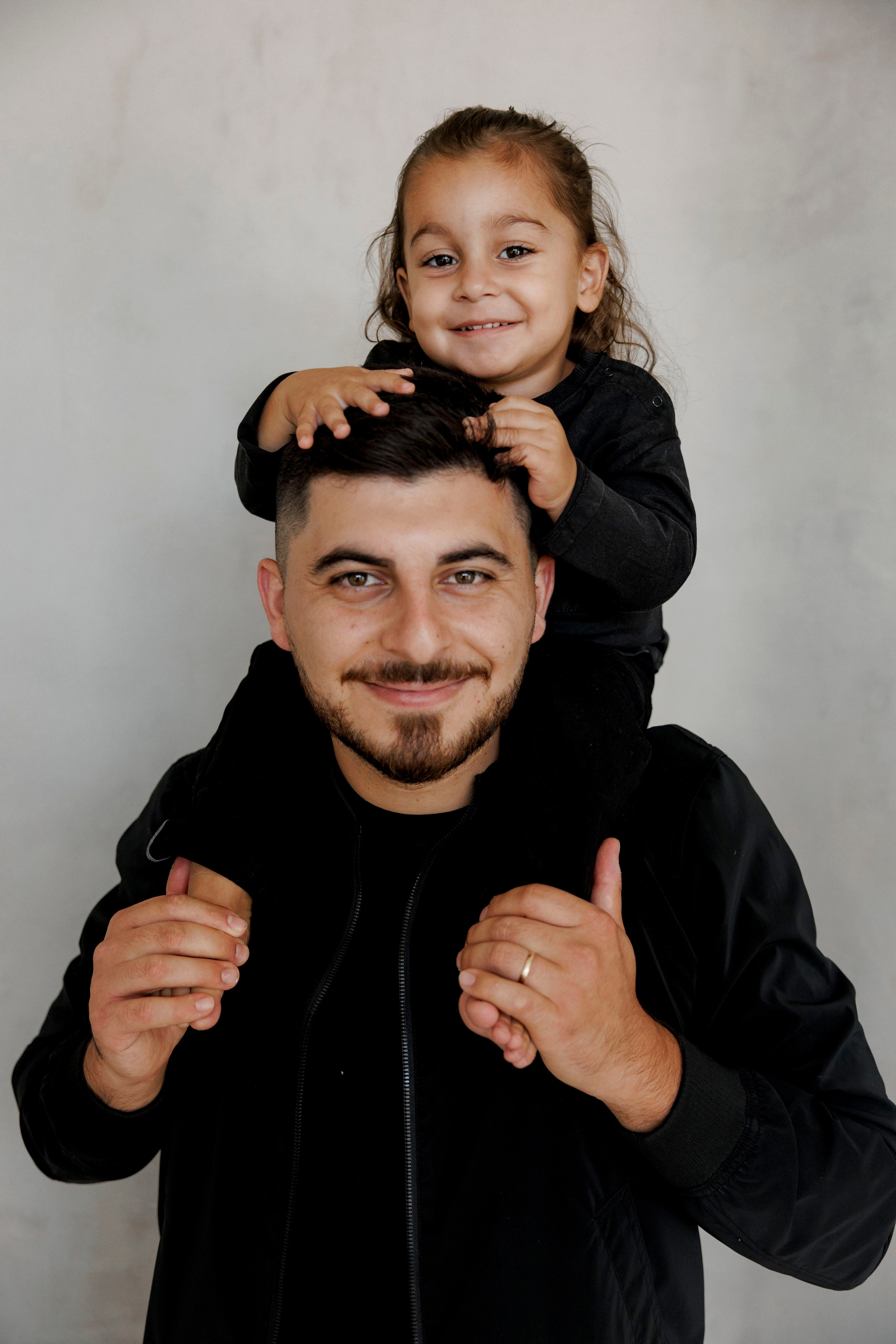 Pregnancy photoshoot inside the Grey Studio. Главная