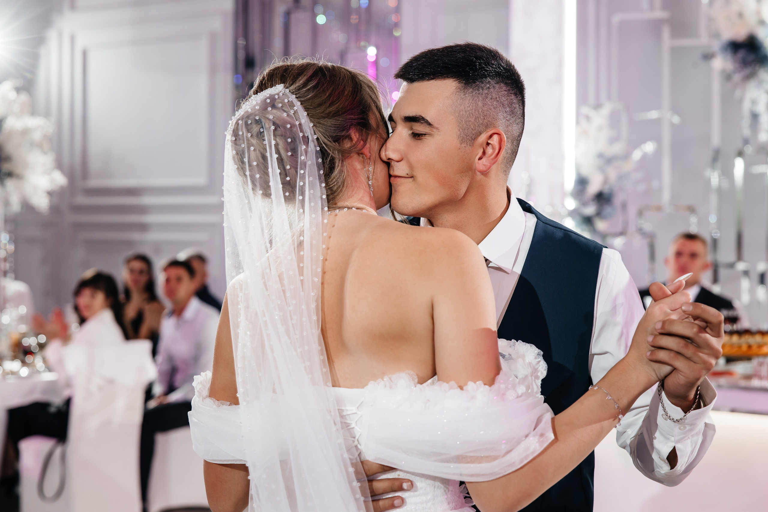 Анонс свадьбы Максима и Алены. Свадебный фотограф в Крыму и Севастополе Ольга Баскакова