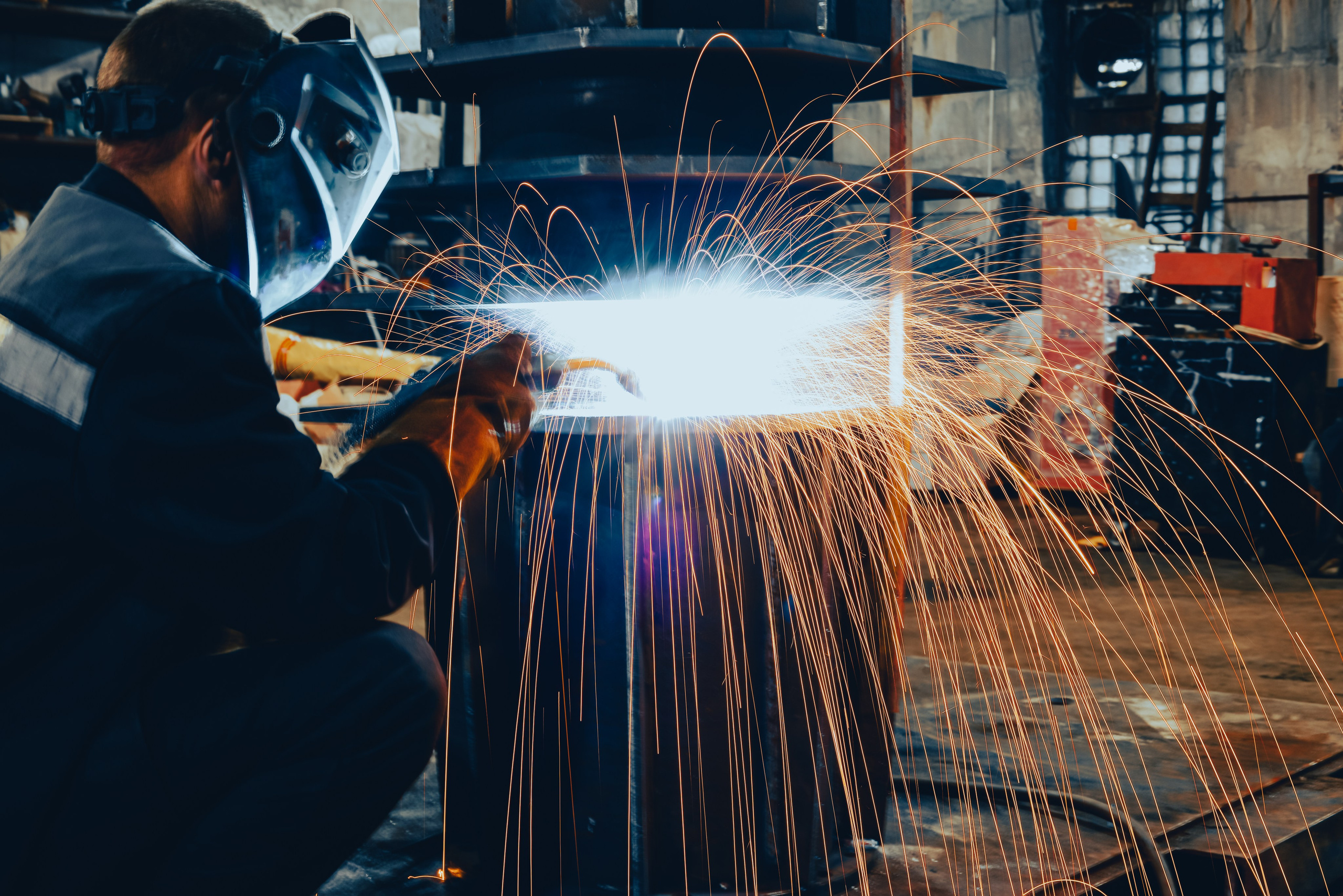 Тех обслуживание нерудных карьеров, строительство ангаров, промышленное строительство, токарные работы, ремонт установок, сеялок, грохотов,. Rystemys Picture