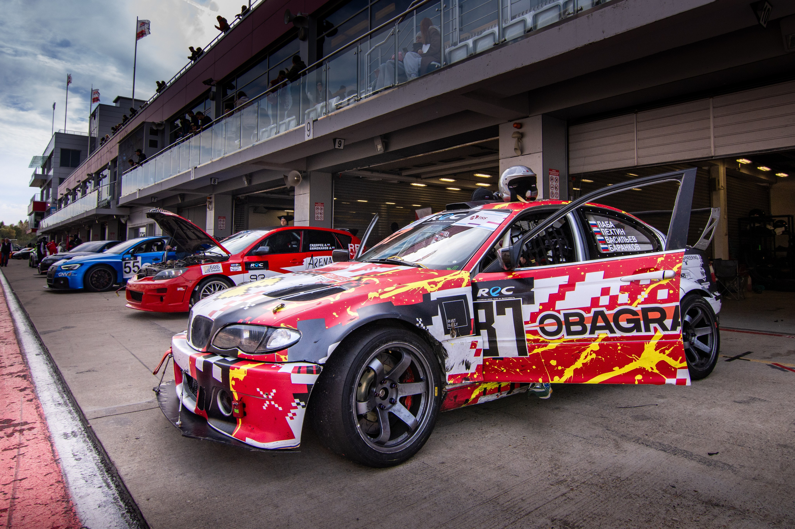 MRW — REC — 04.10.2025. AlexFecto — галереи фотографий