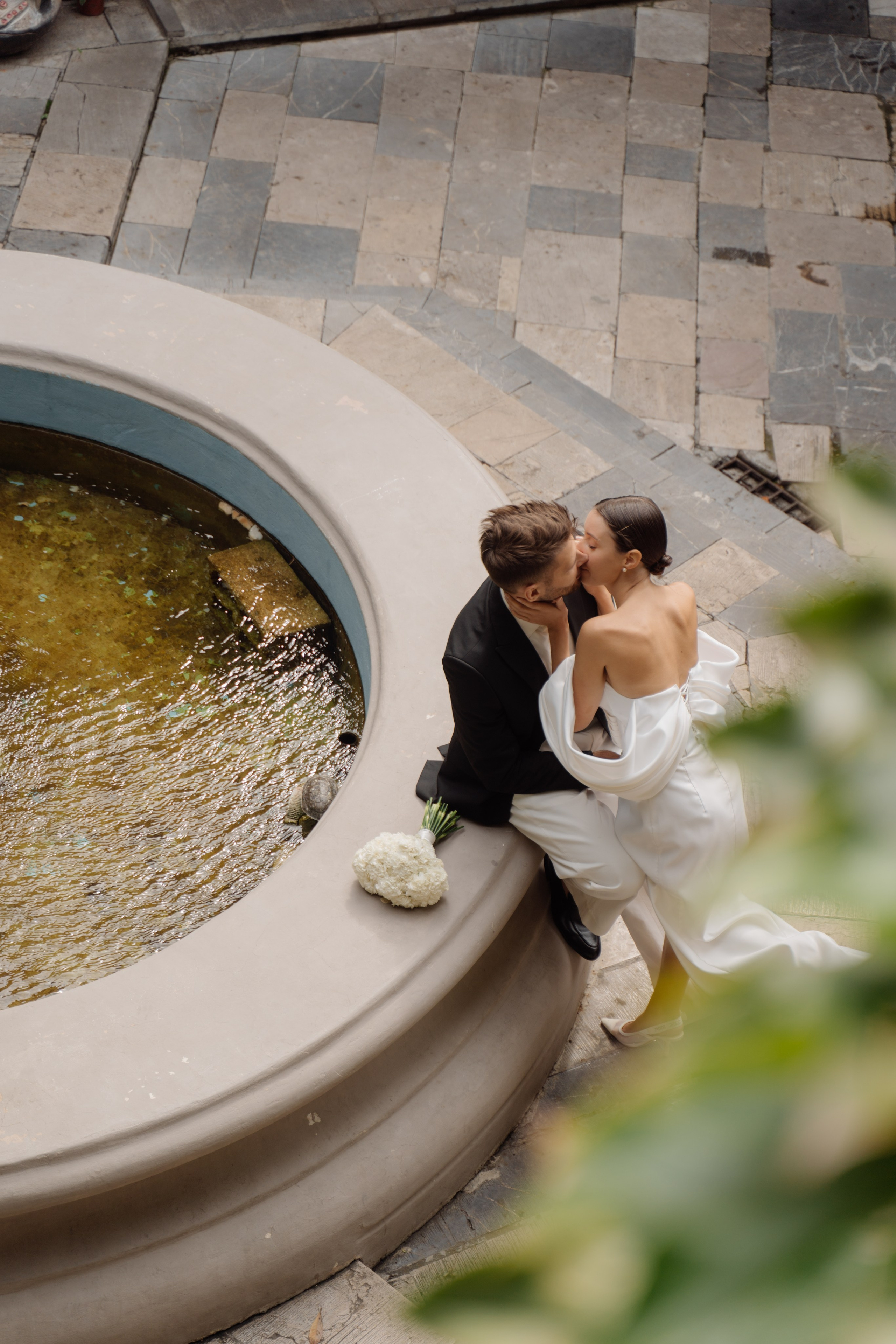 Свадебная прогулка в Тбилиси. Свадебный фотограф