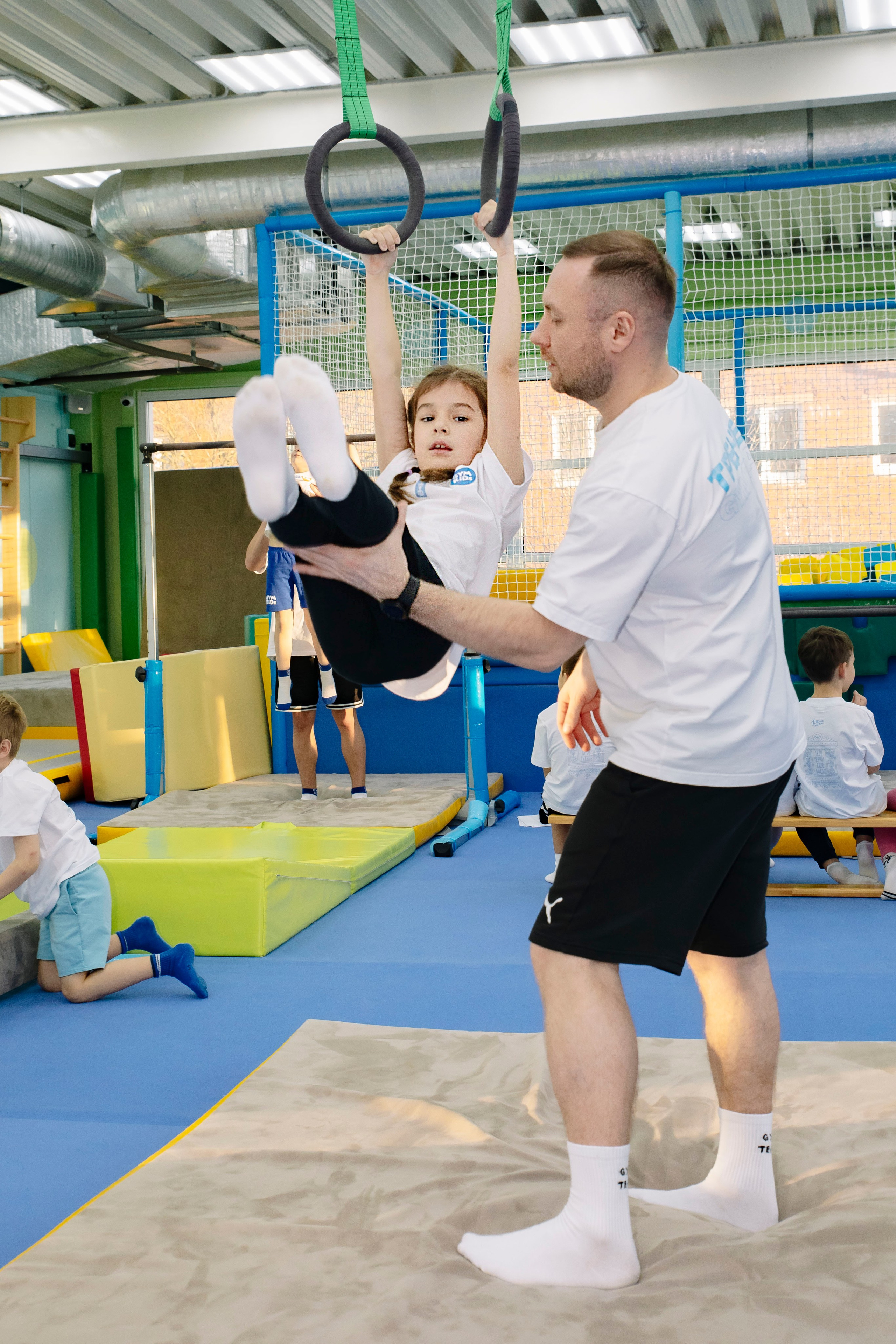 Соревнования по гимнастике в Gymkids Звенигород. Профессиональный фотограф в Москве | Заказать фотосессию и съемку