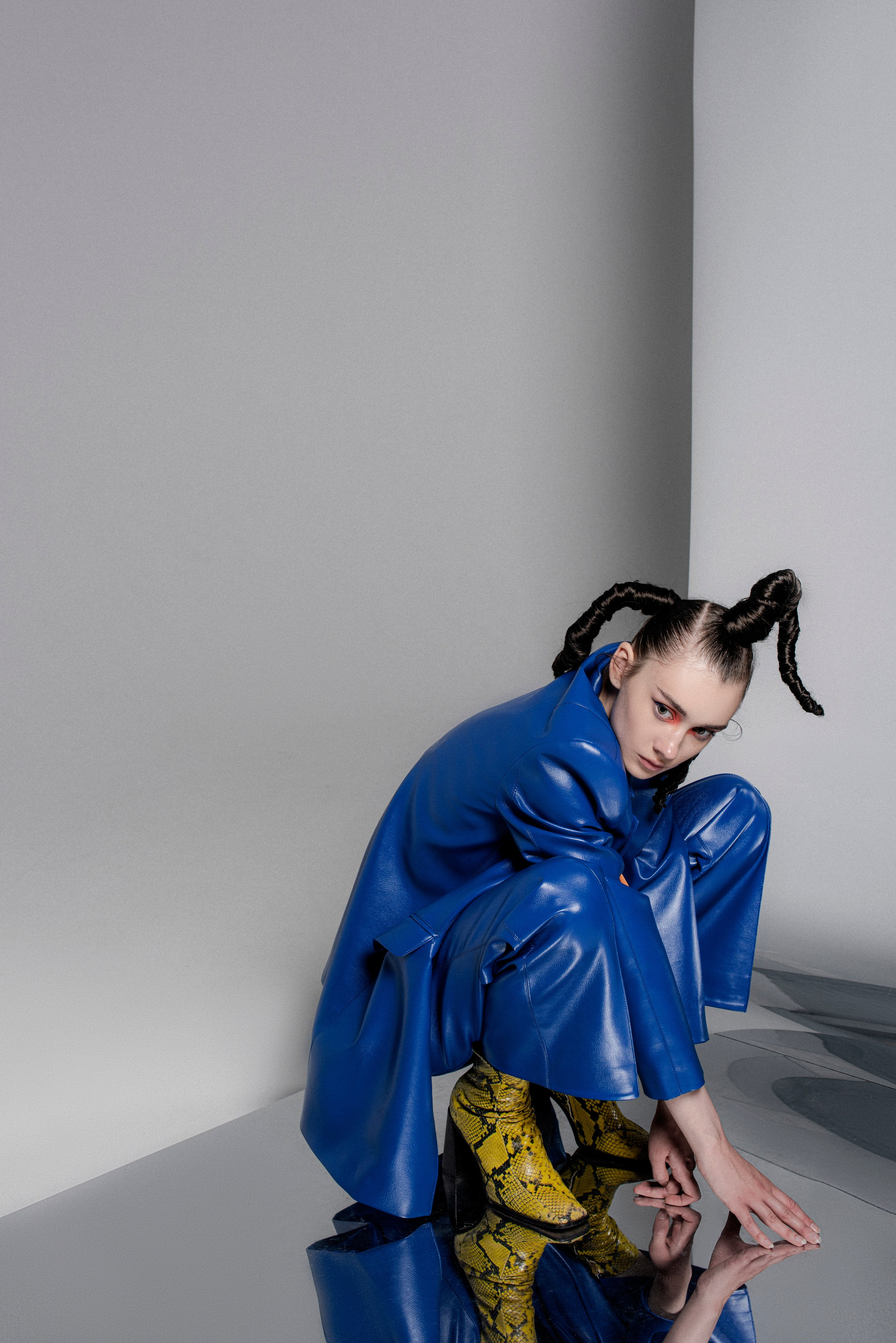 PHOENIX. VLAD MARTYNENKO — stylist & art director