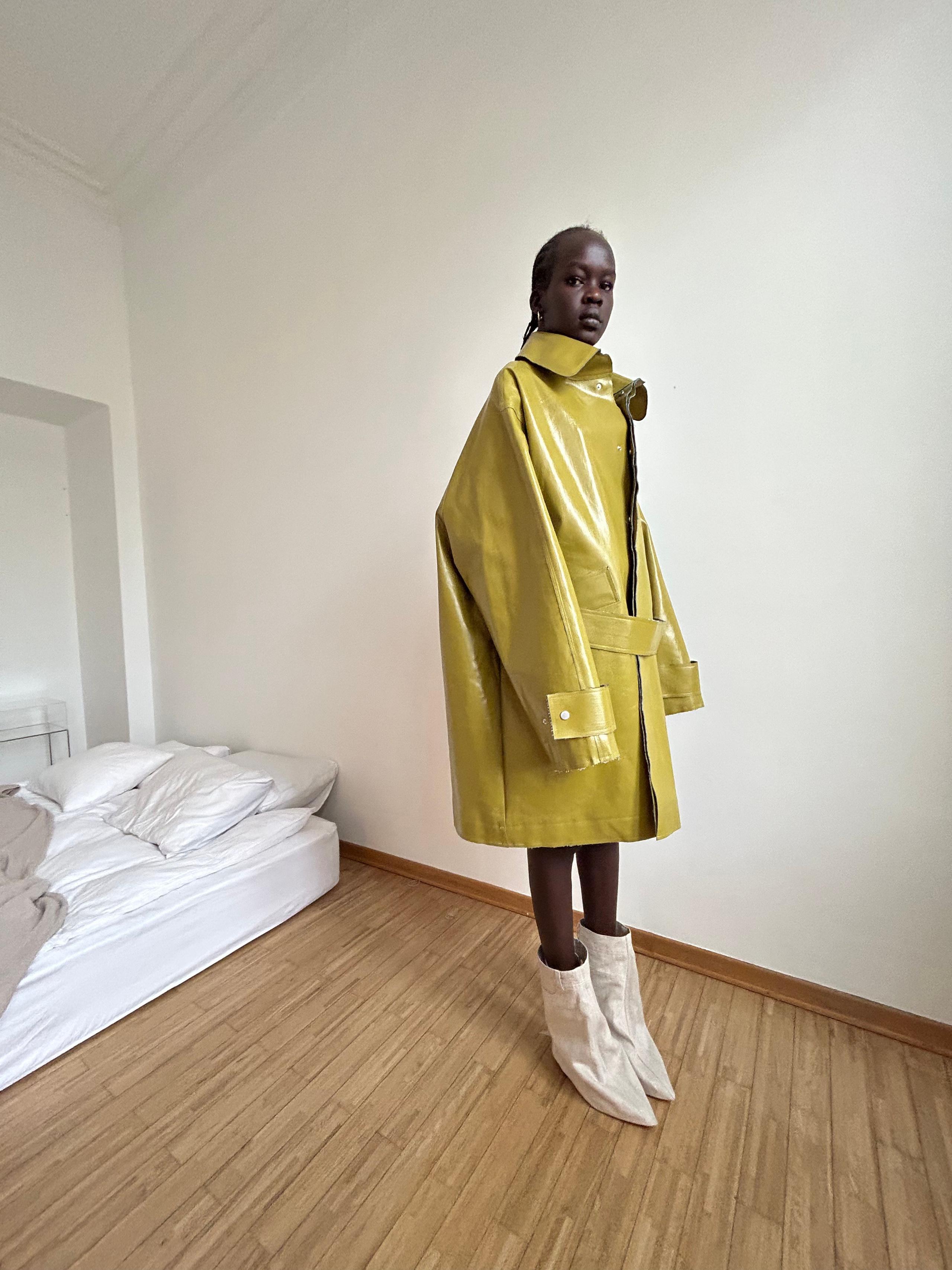 USHATAVA VERTIGO SS23. VLAD MARTYNENKO — stylist & art director