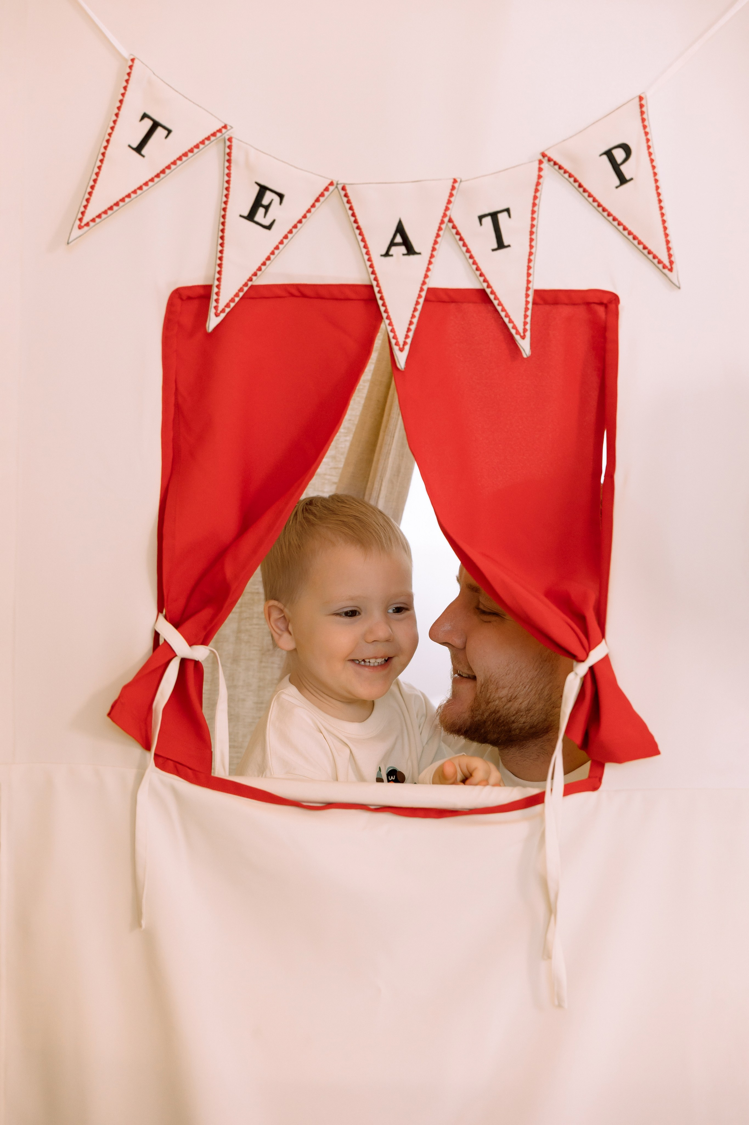 ⠀Антон, Анжелика и Мирон. Фотограф Олеся Голева