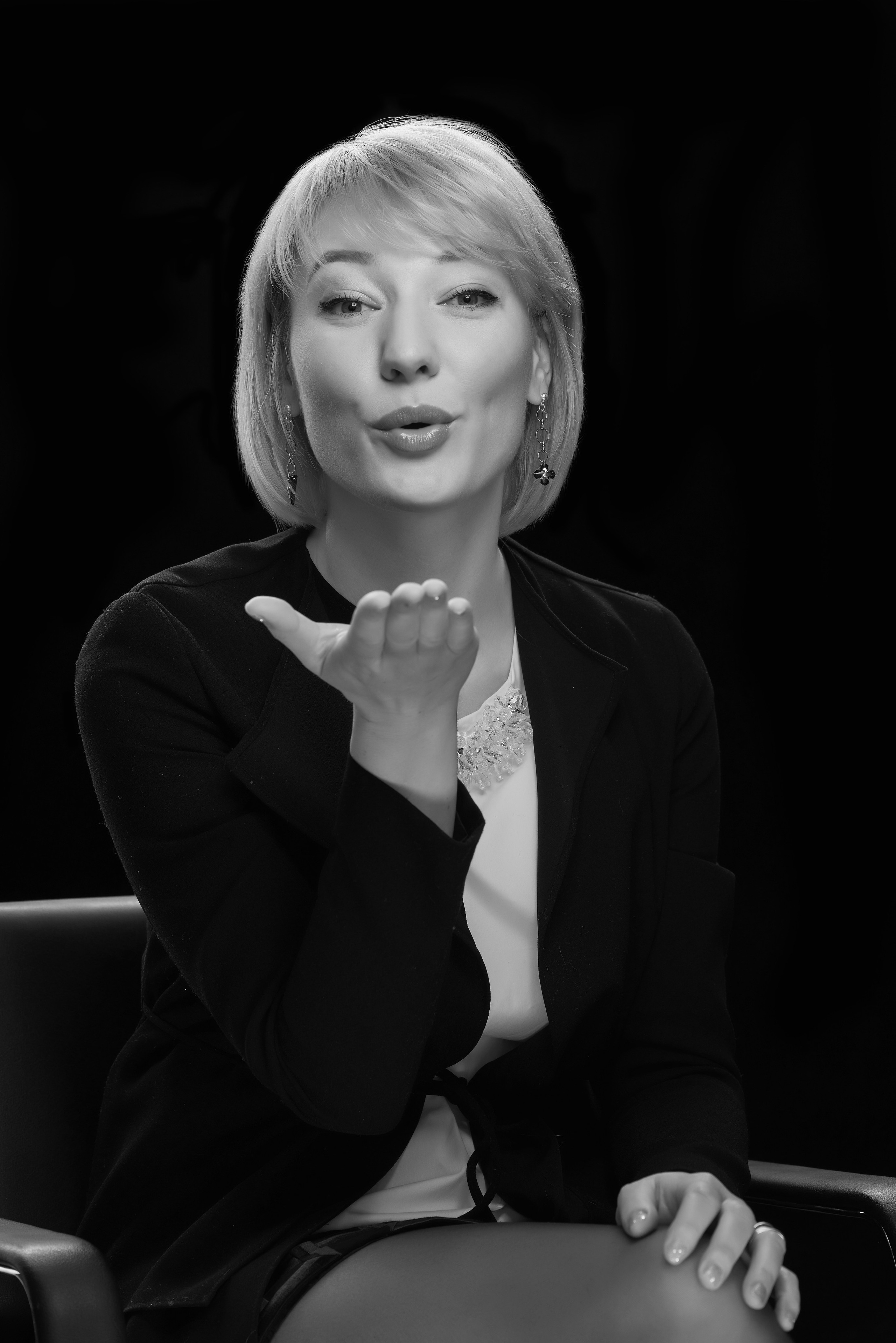 ПОРТРЕТ. Www.apowerstudio.com