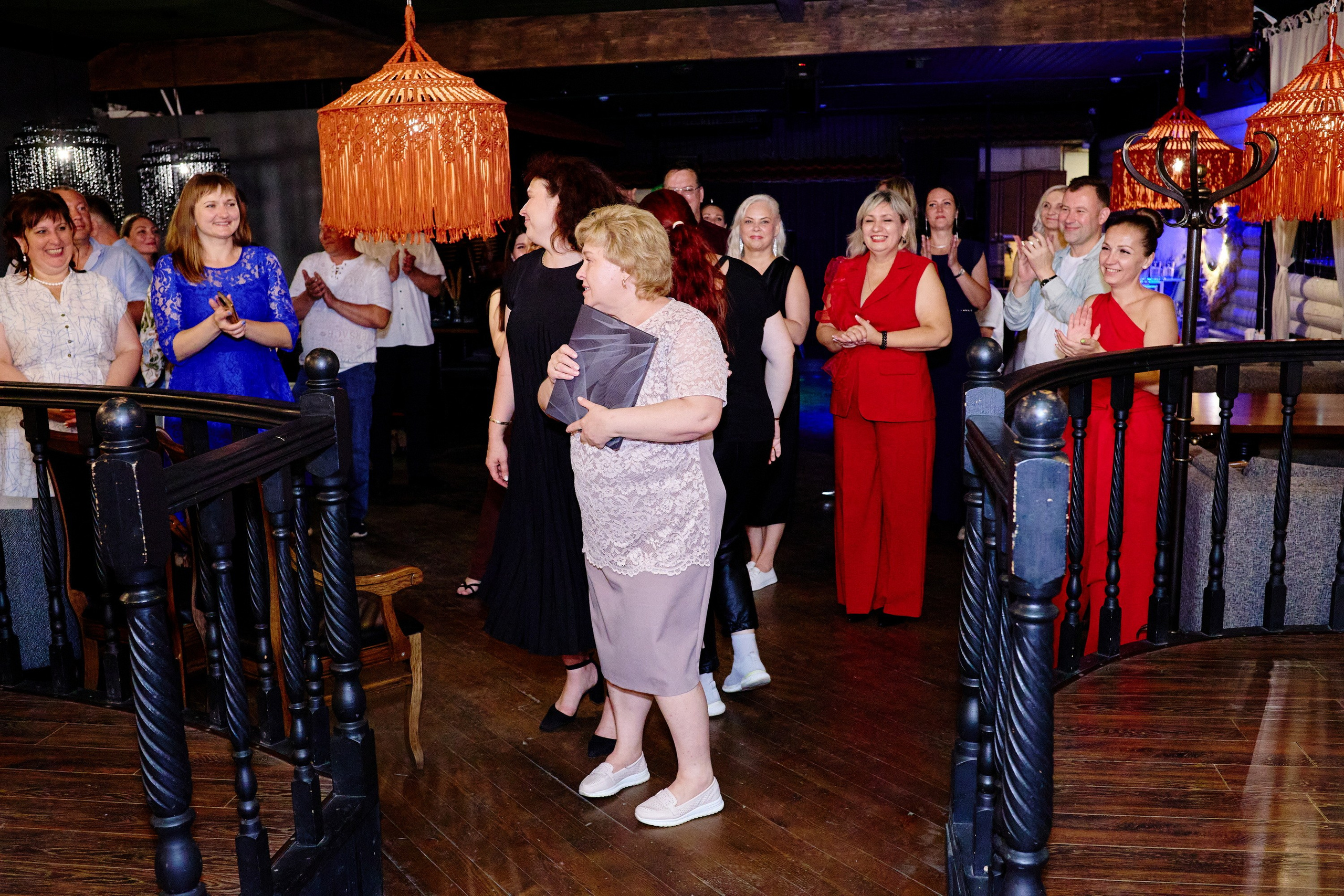 Выпускной 35 Сош. Фотограф Выпускные альбомы Таганрог Сергей Коробченко