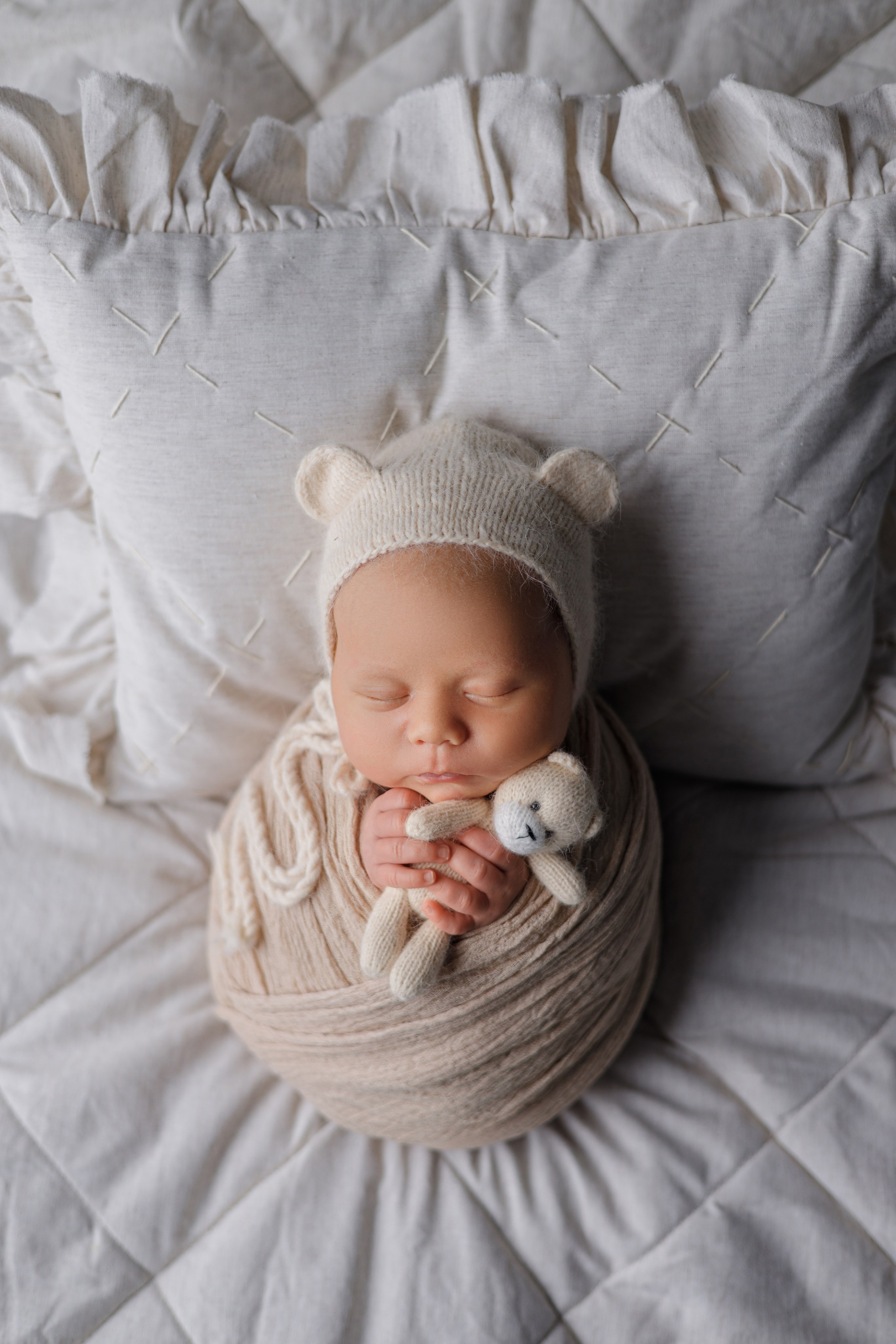 Артем. Евгения Горбунова фотограф новорожденных в Новом Уренгое