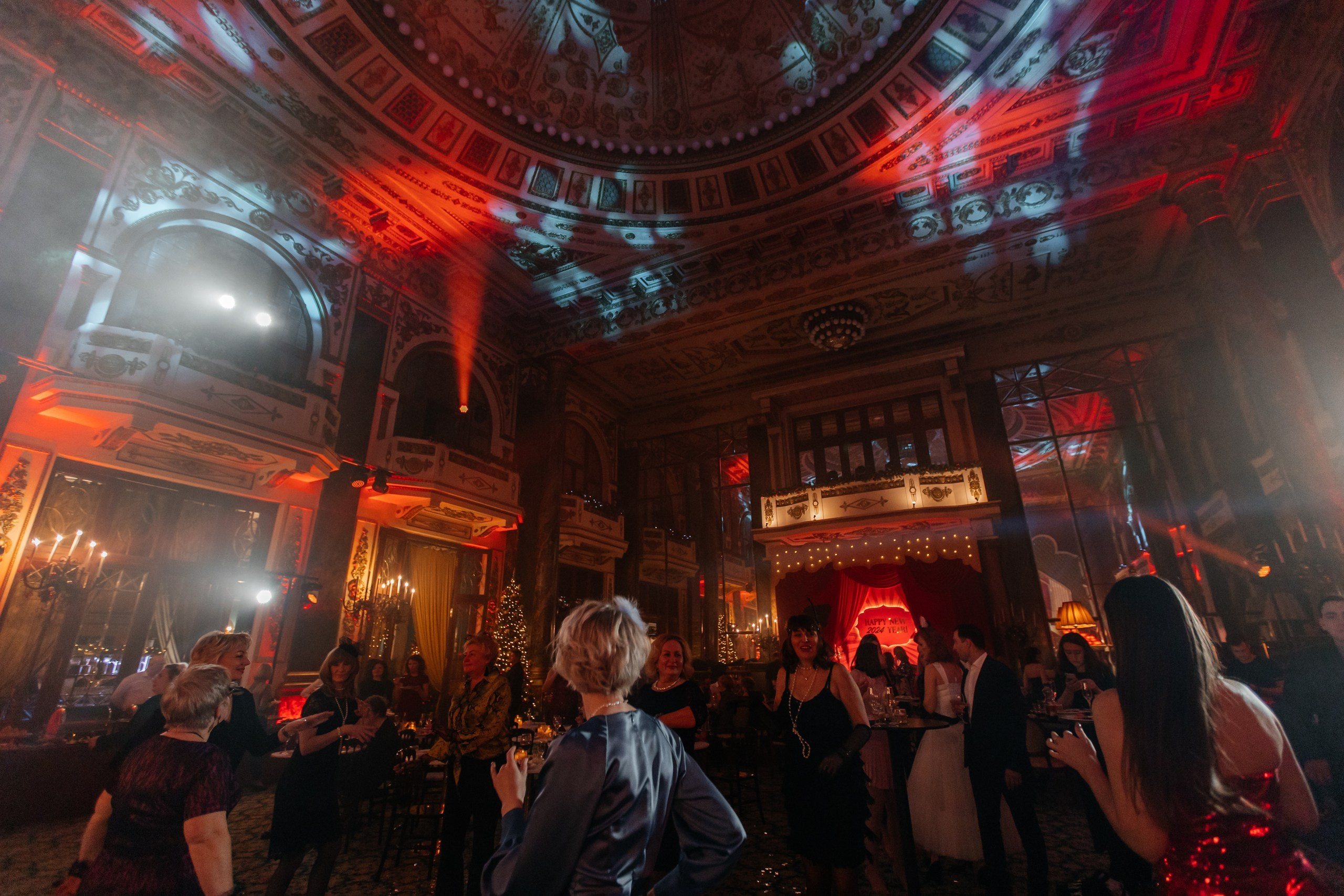 Первый клиентский банк «Бурлеск NY» Ресторан Яръ. Фотограф Москва Людмила Белова