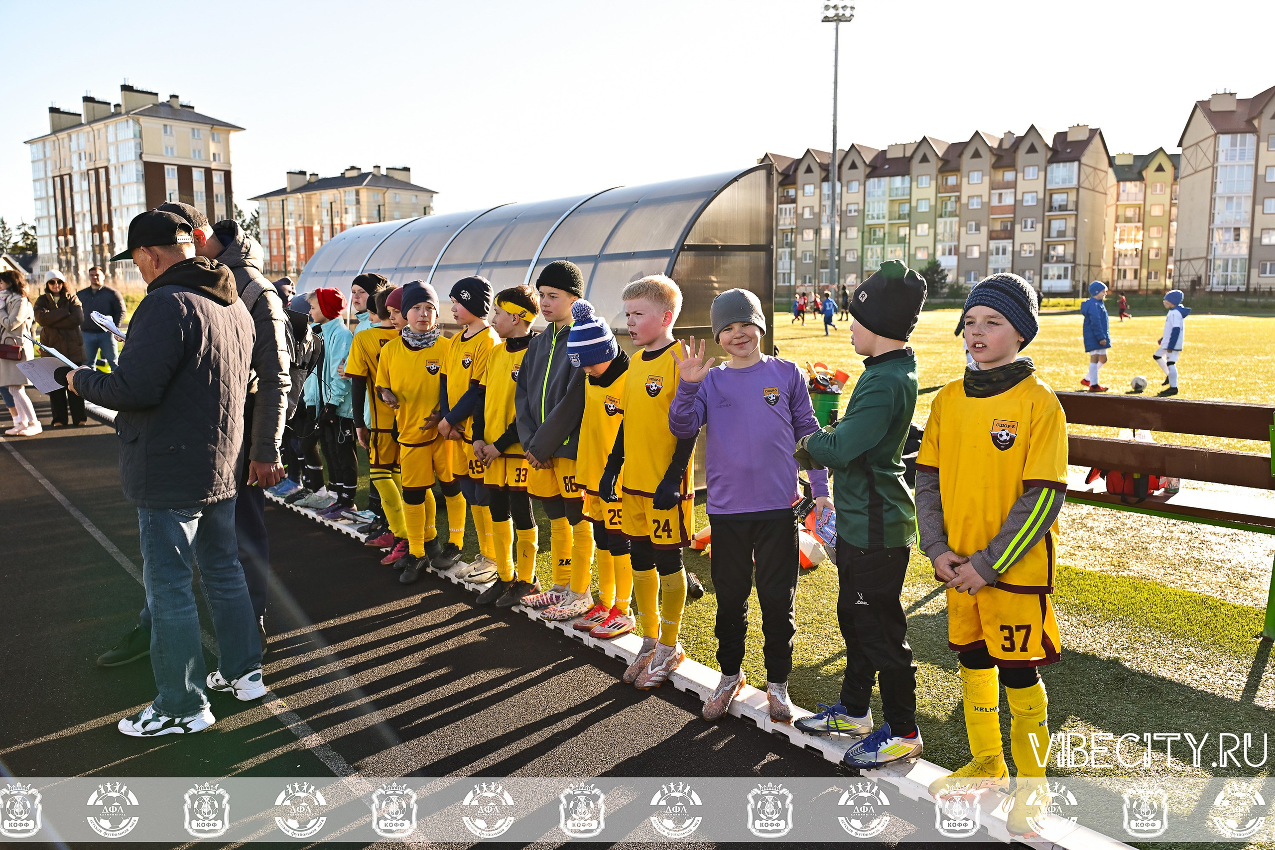 XIV ВСЕРОССИЙСКИЙ ФУТБОЛЬНЫЙ ФЕСТИВАЛЬ «ЗАГРУЗИ СЕБЯ ФУТБОЛОМ!». VIBECITY.RU Вайб Сити Ру Фоторепортажи Фотоотчеты Калининград