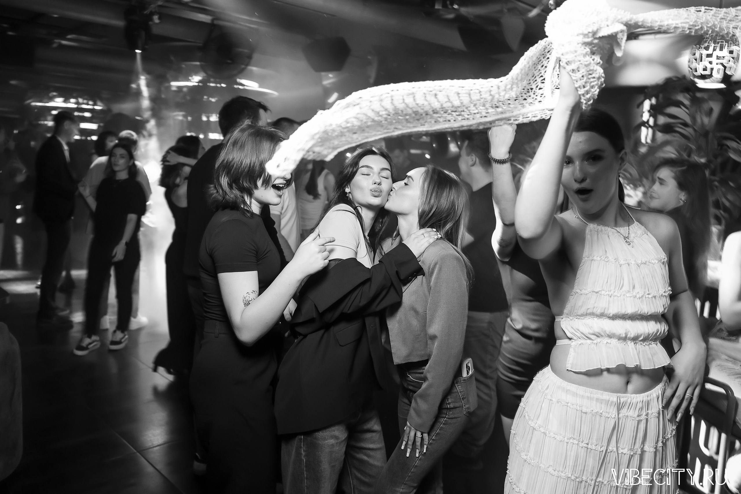 DOUBLE U. VIBECITY.RU Вайб Сити Ру Фоторепортажи Фотоотчеты Калининград