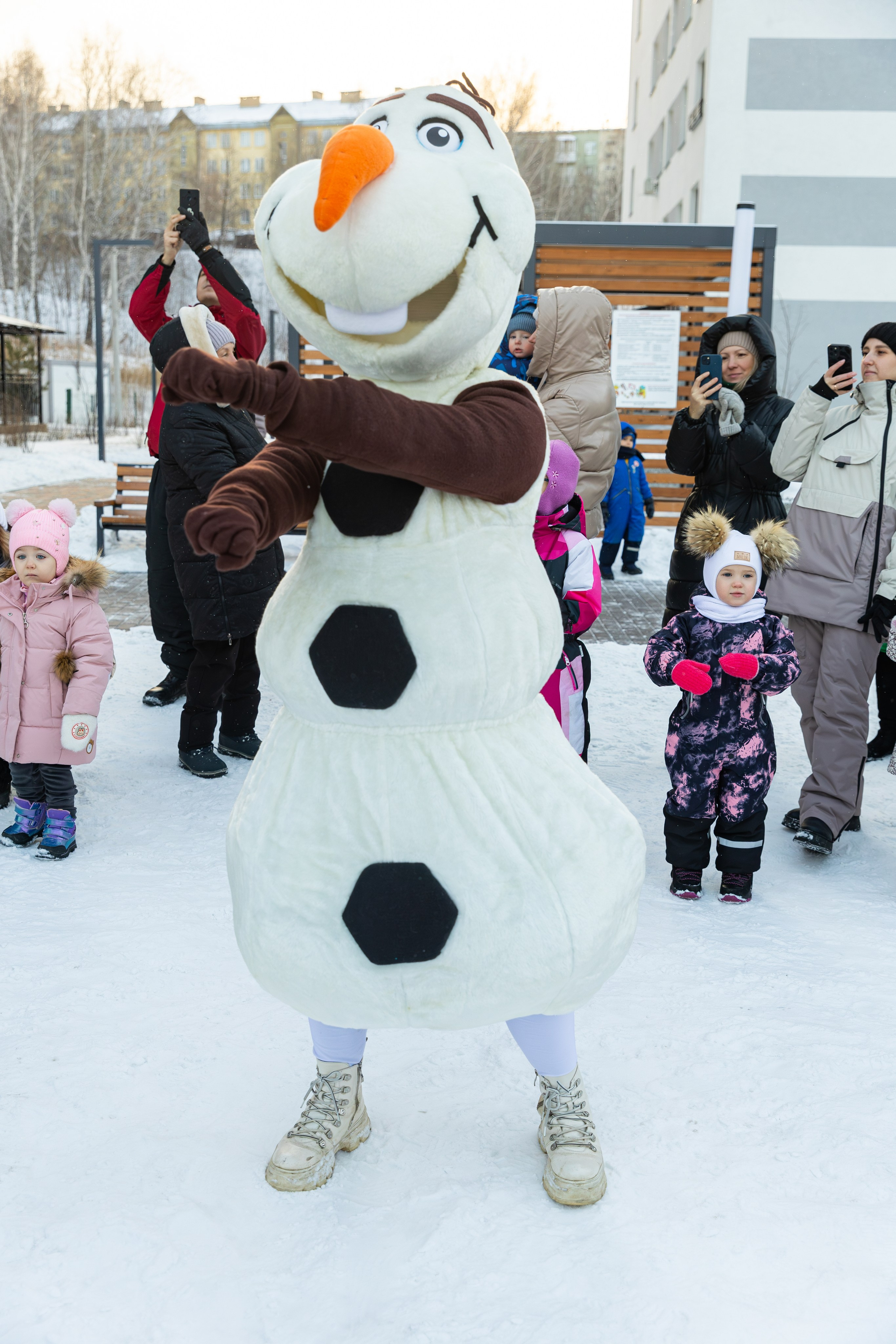 Уличный праздник ЖК «Геометрия». Фотограф Александр Поздняков  Новосибирск