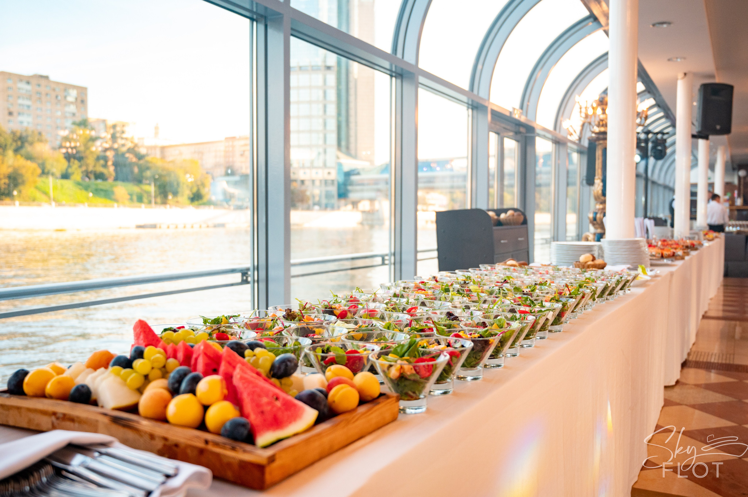 Персонал экспо. Фотограф Мария