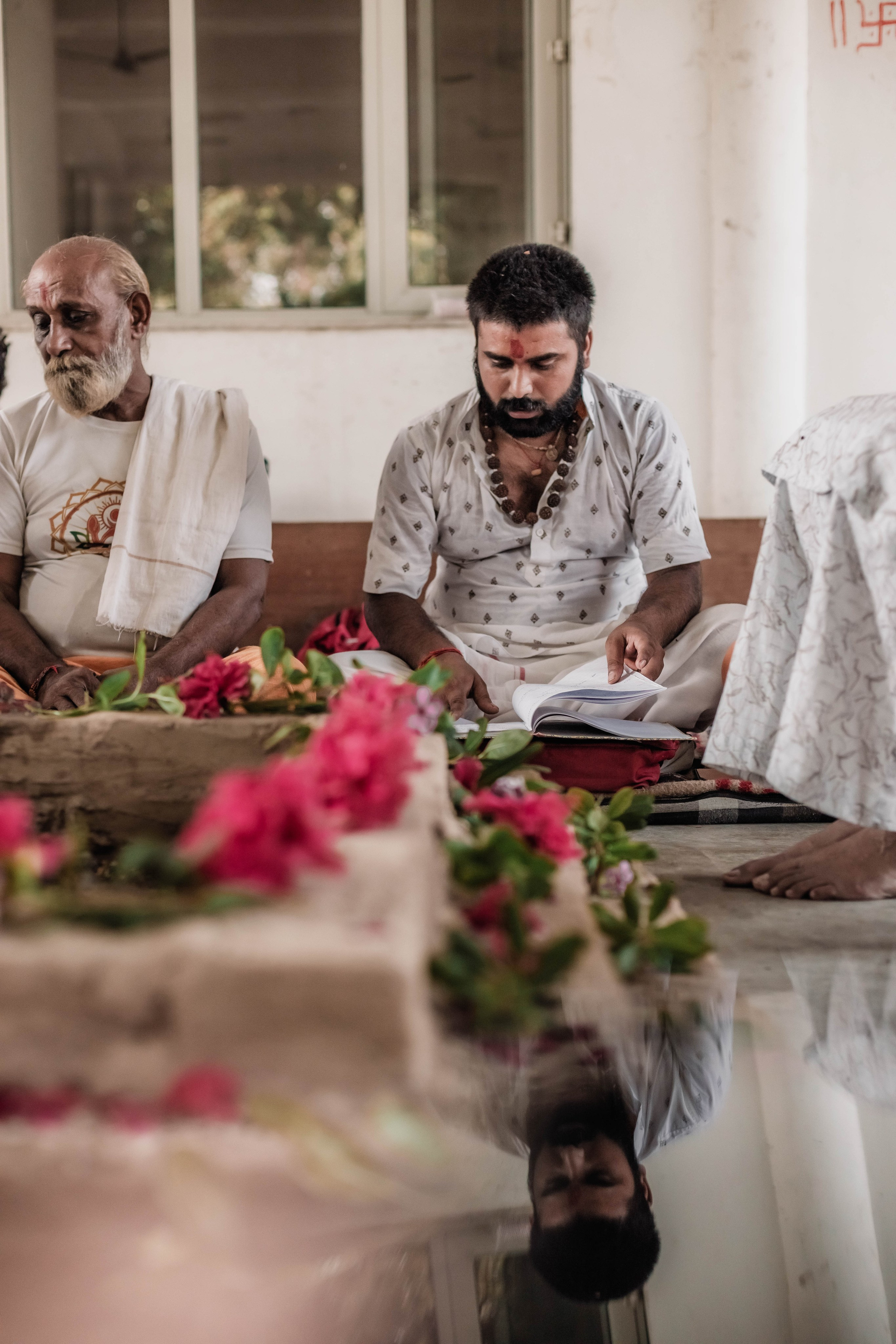 Pitri Paksha yagyas & poojas Devraha Baba ji ashram. Mariam Bagdasaryan