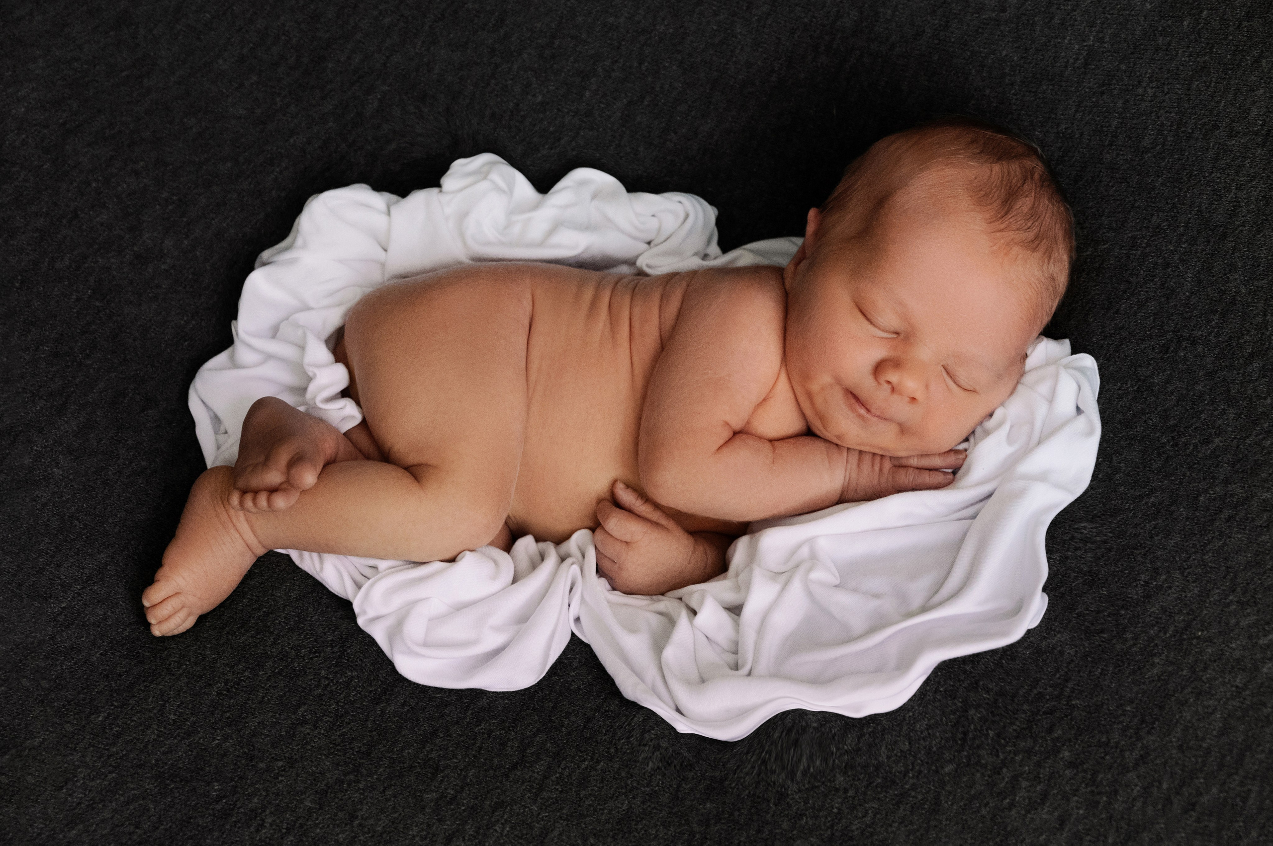 Newborn boy. Фотограф новорожденных малышей в Санкт-Петербурге